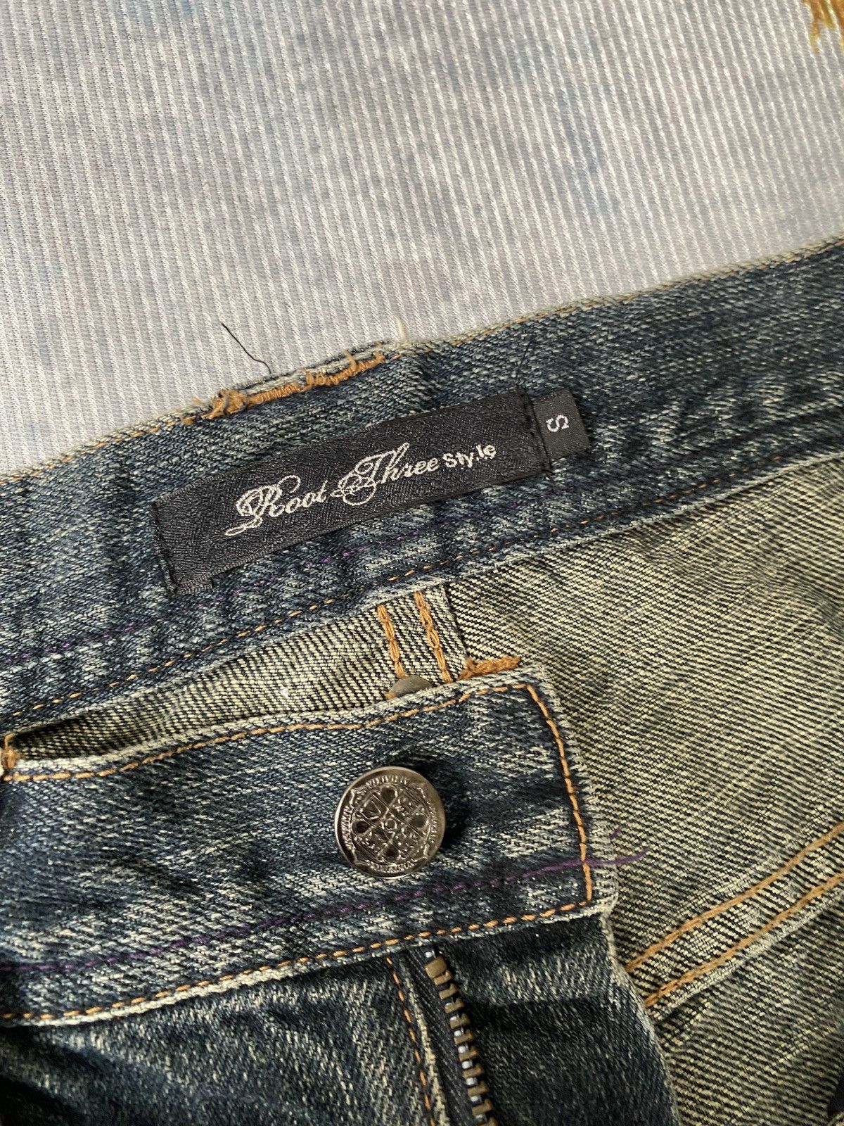 If Six Was Nine Japanese Brand Root Three Claw Marks Flare Distressed Denim Size US 29 - 15 Thumbnail