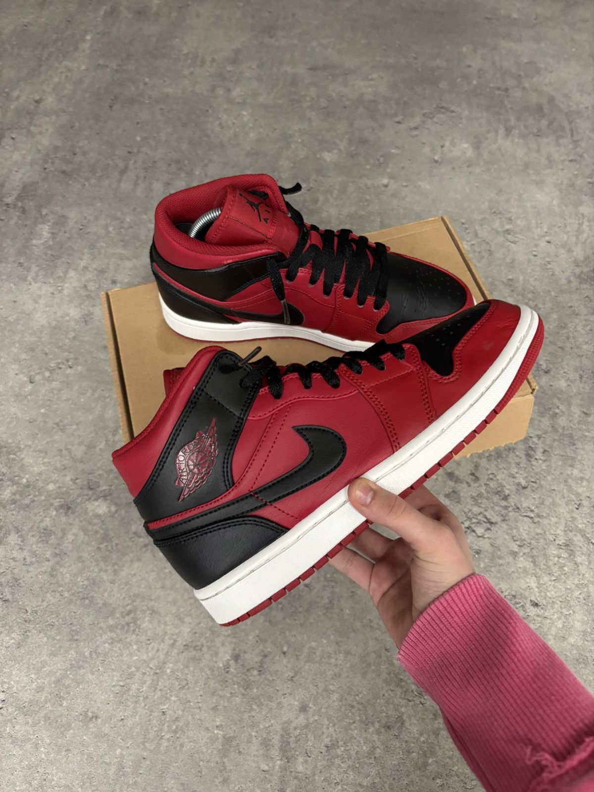Nike Air Jordan 1 Mid Reverse Bred Like New Streetwear
