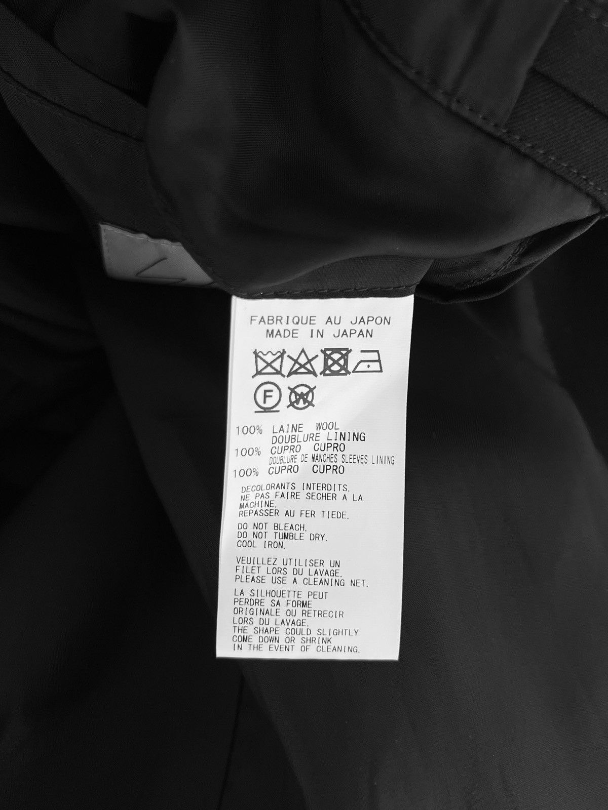 Yohji Yamamoto Yohji Yamamoto Pour Homme - Asymmetric Right Cape Coat Size US S / EU 44-46 / 1 - 20 Thumbnail
