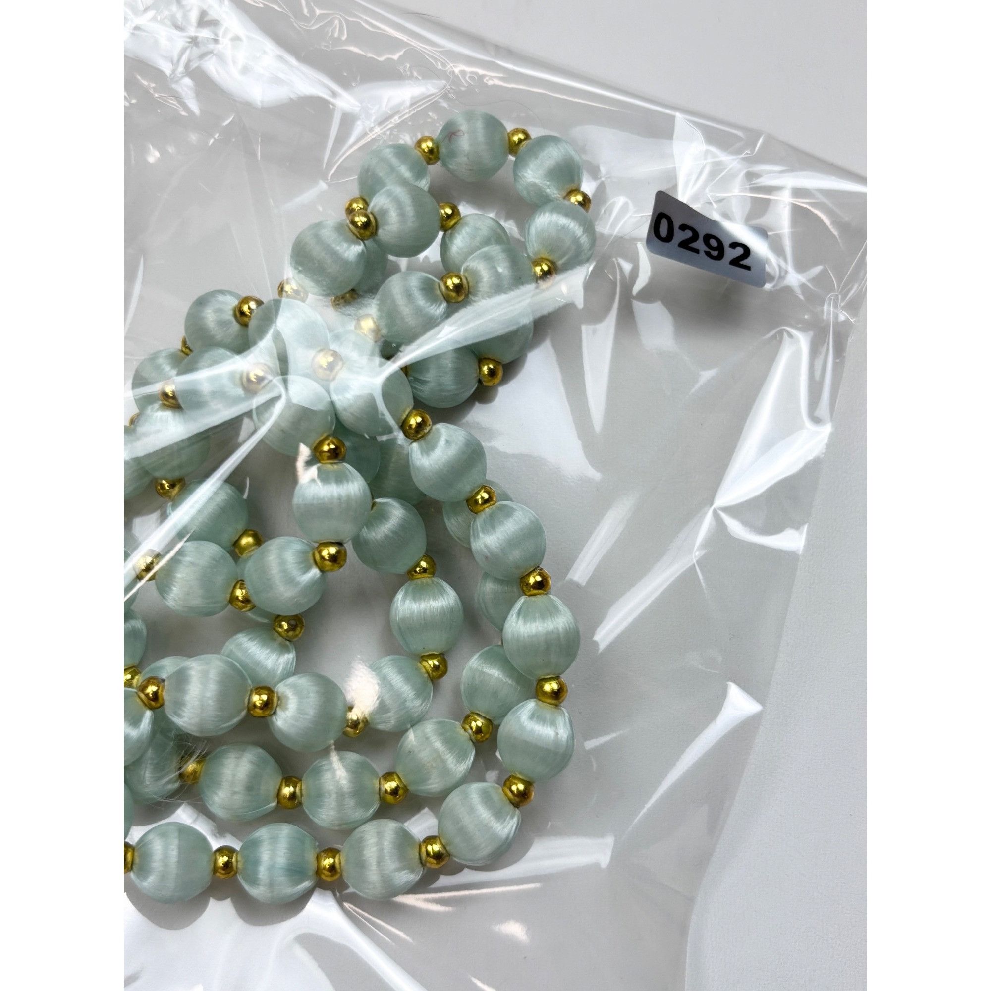 Other Vintage Style Light mint green Satin threaded Bead Necklace Size ONE SIZE - 5 Thumbnail