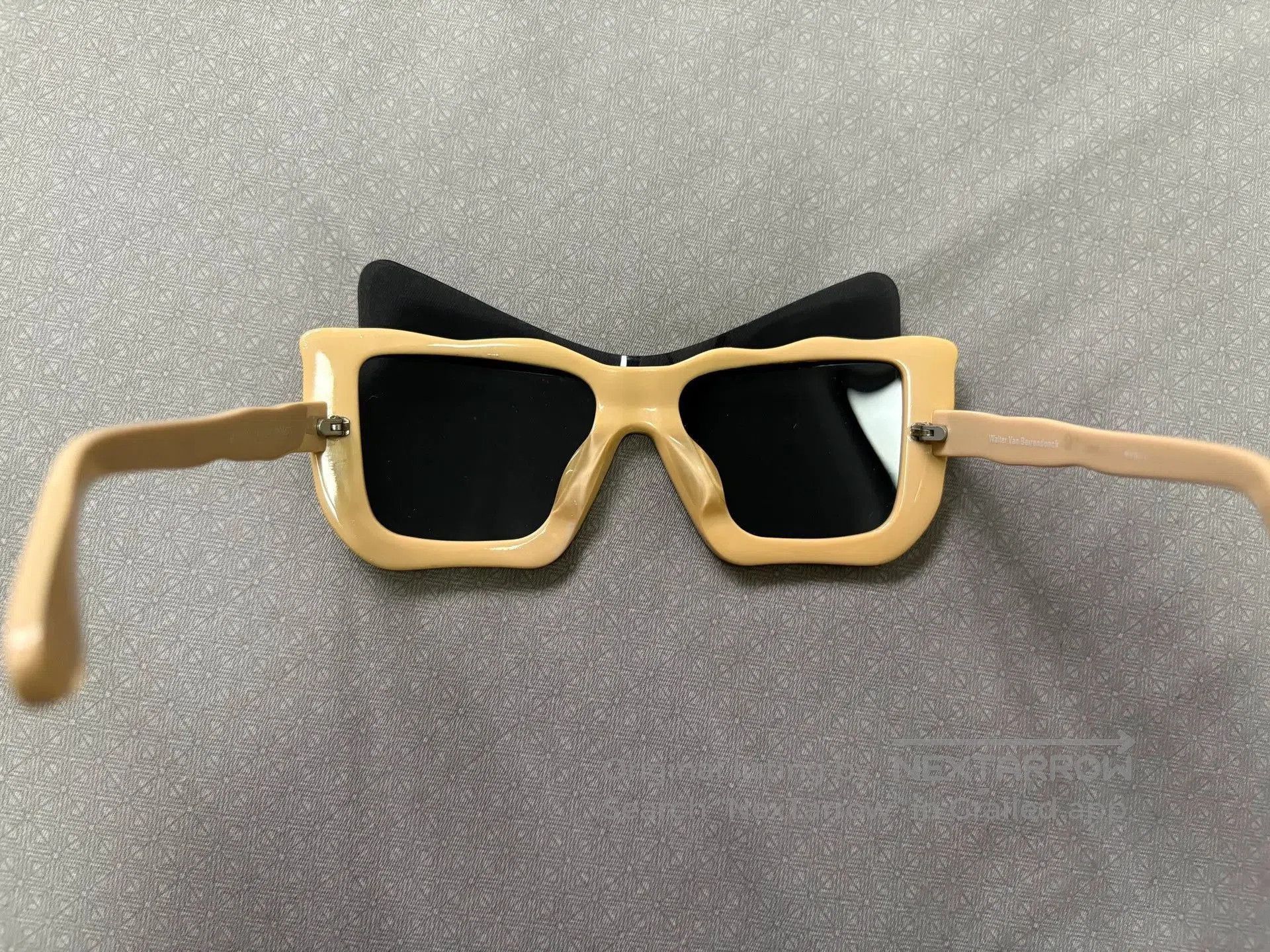 Walter Van Beirendonck Yellow Square Frame Sunglasses with Bow Detail. Size ONE SIZE - 7 Thumbnail