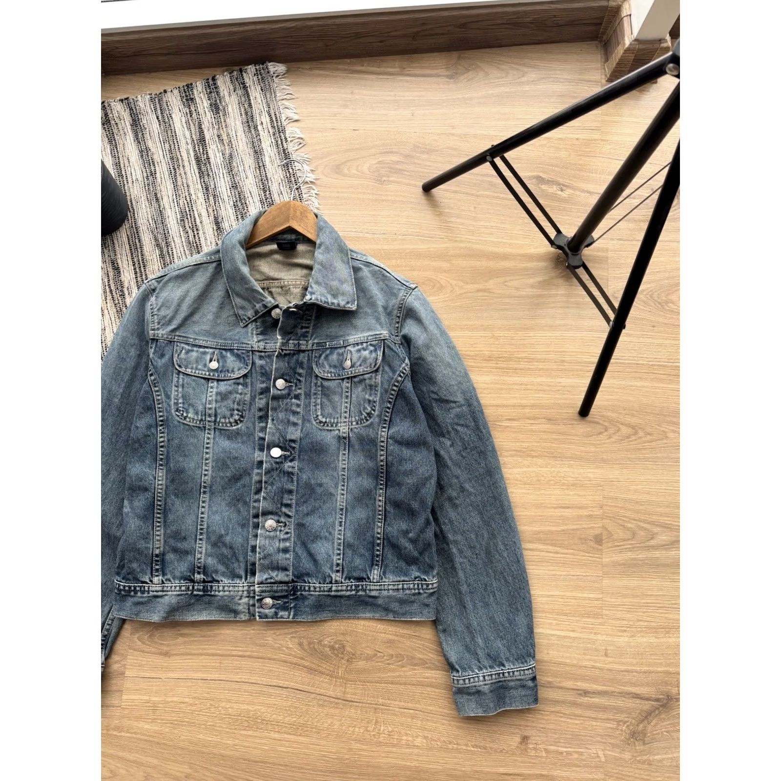 Diesel VINTAGE Diesel 90s Denim Button Up Cropped Blue Jacket Men L Jacket Denim Blue and Black? (Correcting?) Size US L / EU 52-54 / 3 - 3 Thumbnail