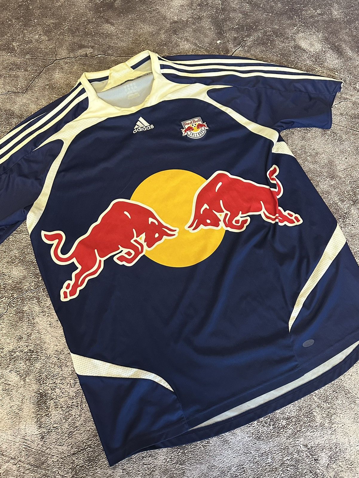 Adidas Vintage Adidas Red Bull football soccer jersey Men's US XL Size US XL / EU 56 / 4 - 2 Thumbnail