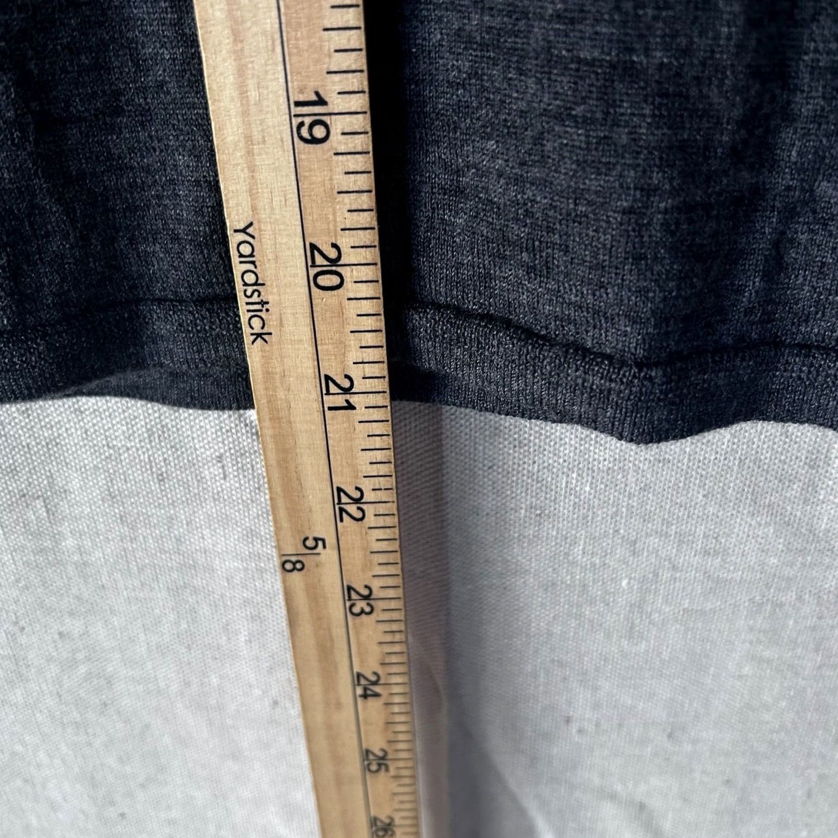 J.Crew J.Crew Womens Size M Charcoal Gray 100% Merino Wool Long Sleeve Crewneck Sweater Size M / US 6-8 / IT 42-44 - 8 Thumbnail