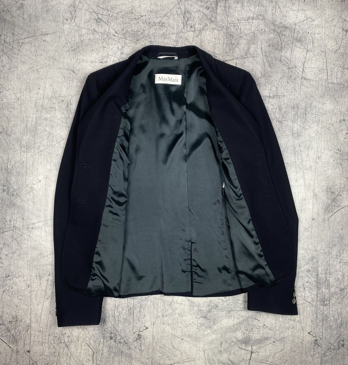 Max Mara Max Mara Black Virgin Wool Blazer Made in Italy Size M / US 6-8 / IT 42-44 - 11 Thumbnail