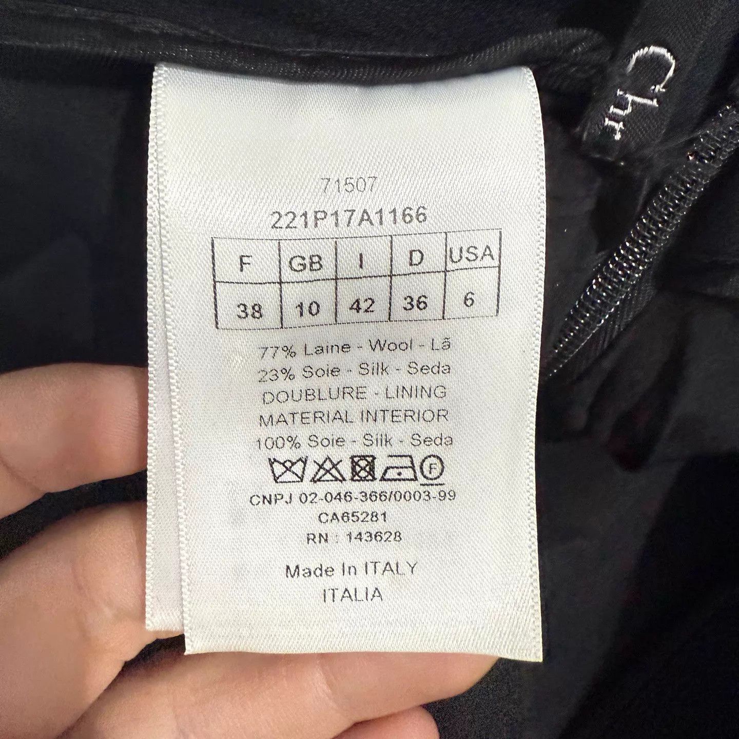 Dior Dior Black Shorts Size 38 99 New Size 27" / US 4 / IT 40 - 4 Thumbnail