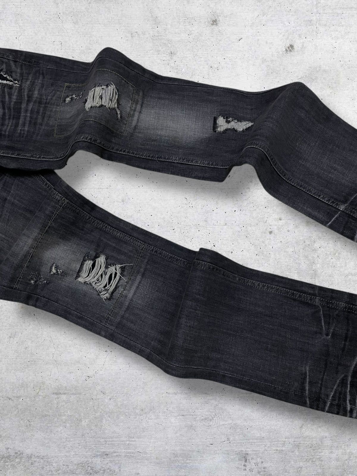 semanticdesign VINTAGE RATTLE TRAP OG JAPAN DESIGNER RIPPED ROCKSTAR DENIM Size US 29 - 6 Thumbnail