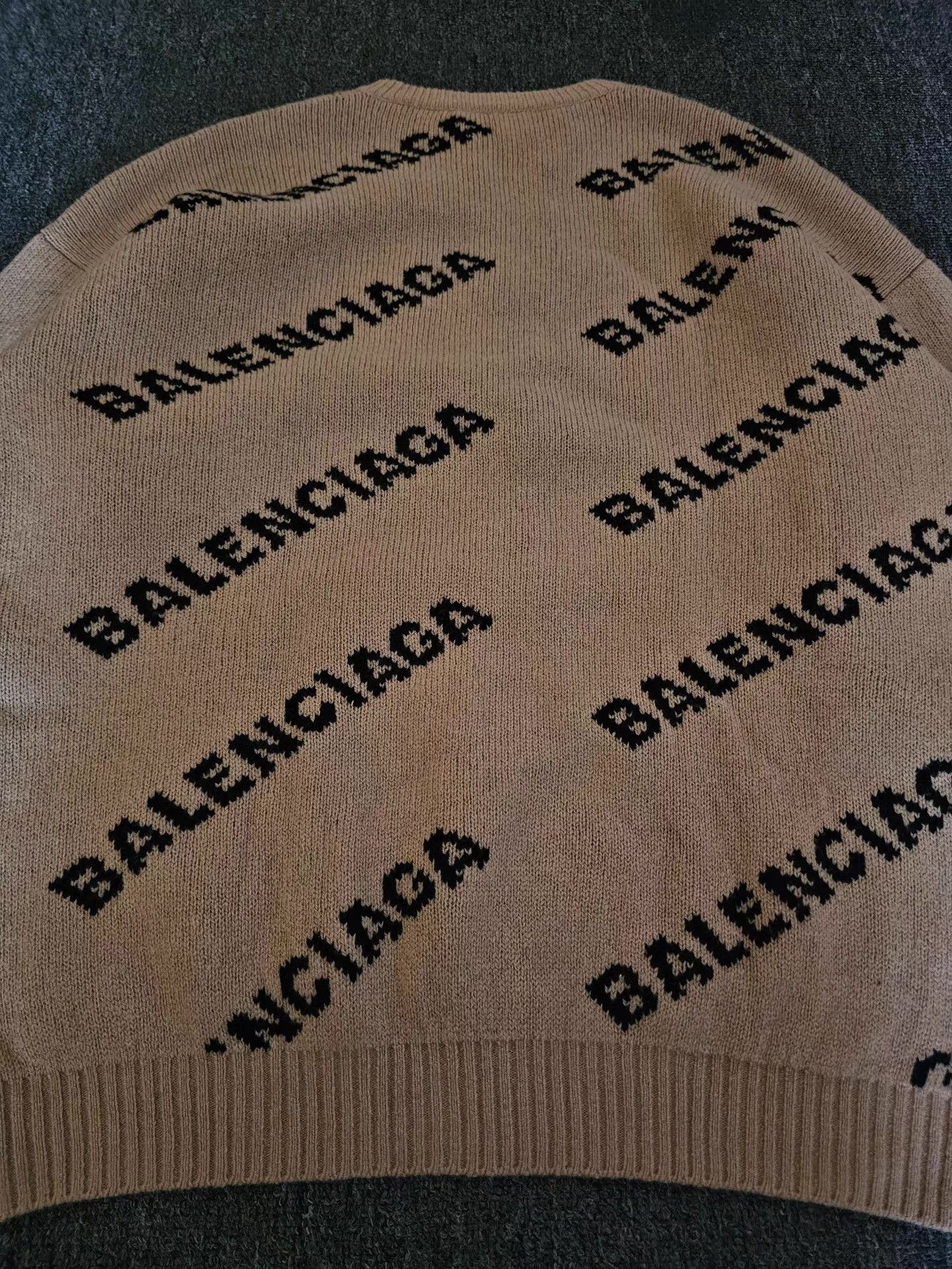 Balenciaga Balenciaga wool sweater, Size US M / EU 48-50 / 2 - 5 Thumbnail