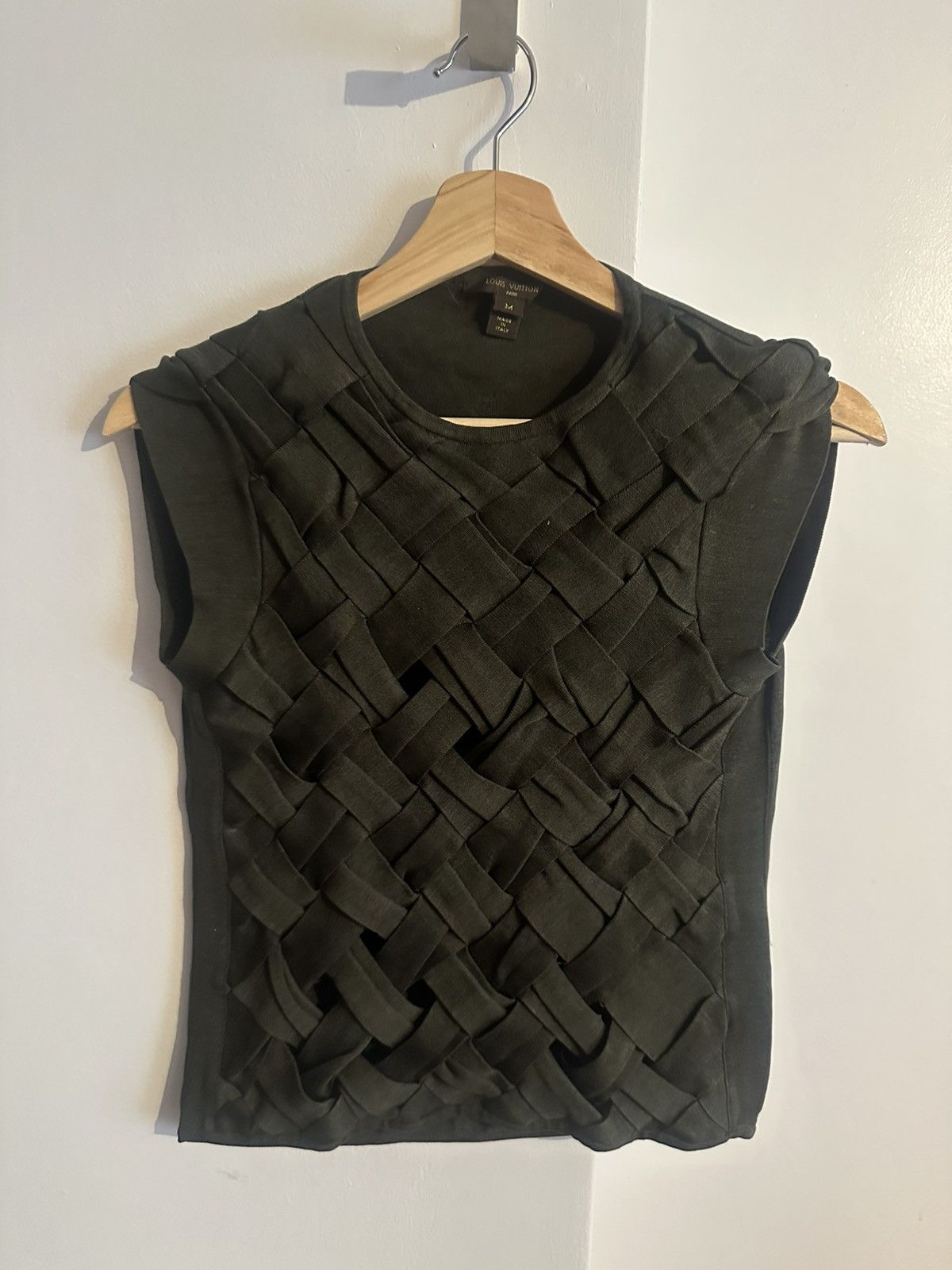 Louis Vuitton Louis Vuitton Tank Top - Silk Size M / US 6-8 / IT 42-44 - 1 Thumbnail