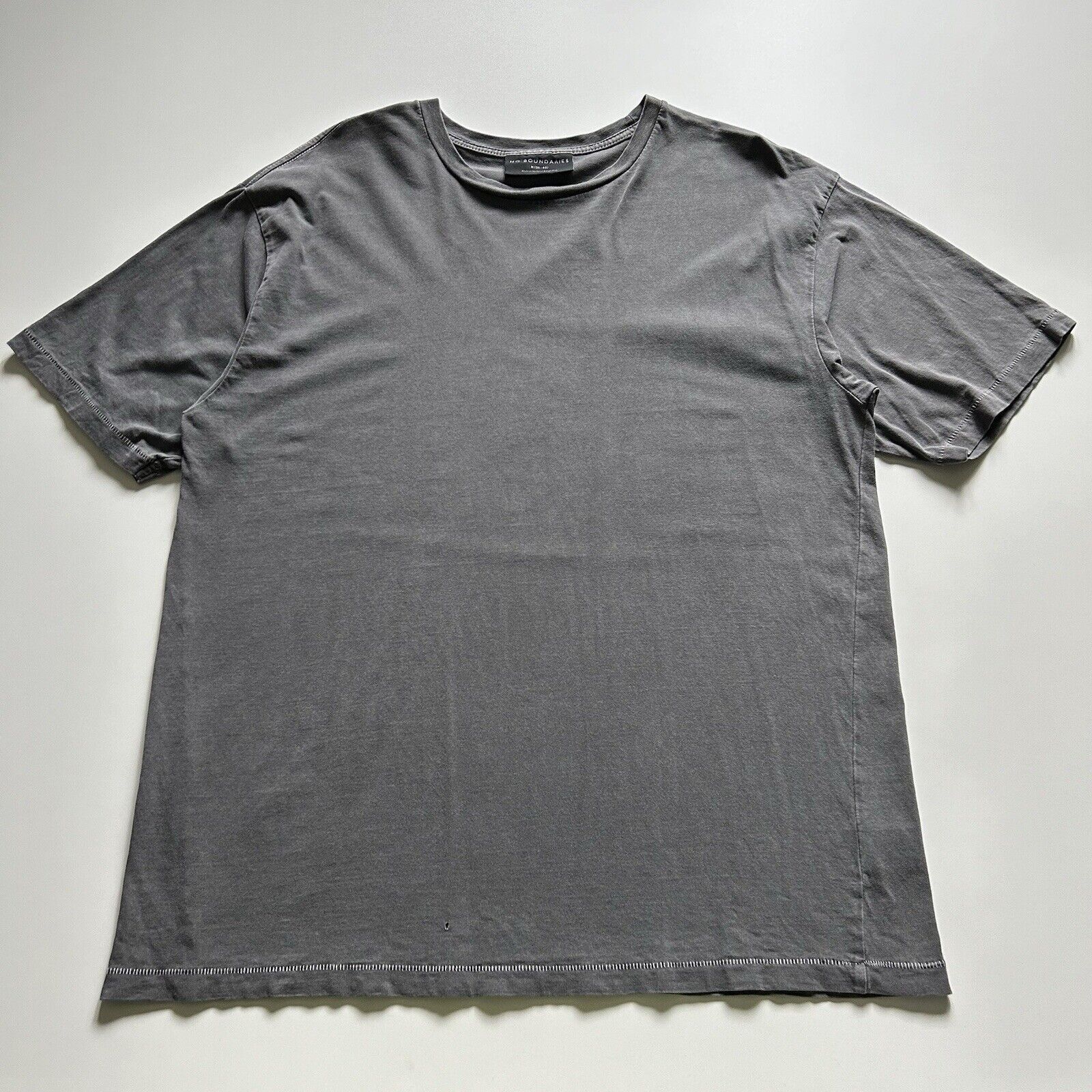 Vintage Vintage Y2K Faded Blank Charcoal Gray Basic T Shirt XL Rare Size US XL / EU 56 / 4 - 1 Thumbnail
