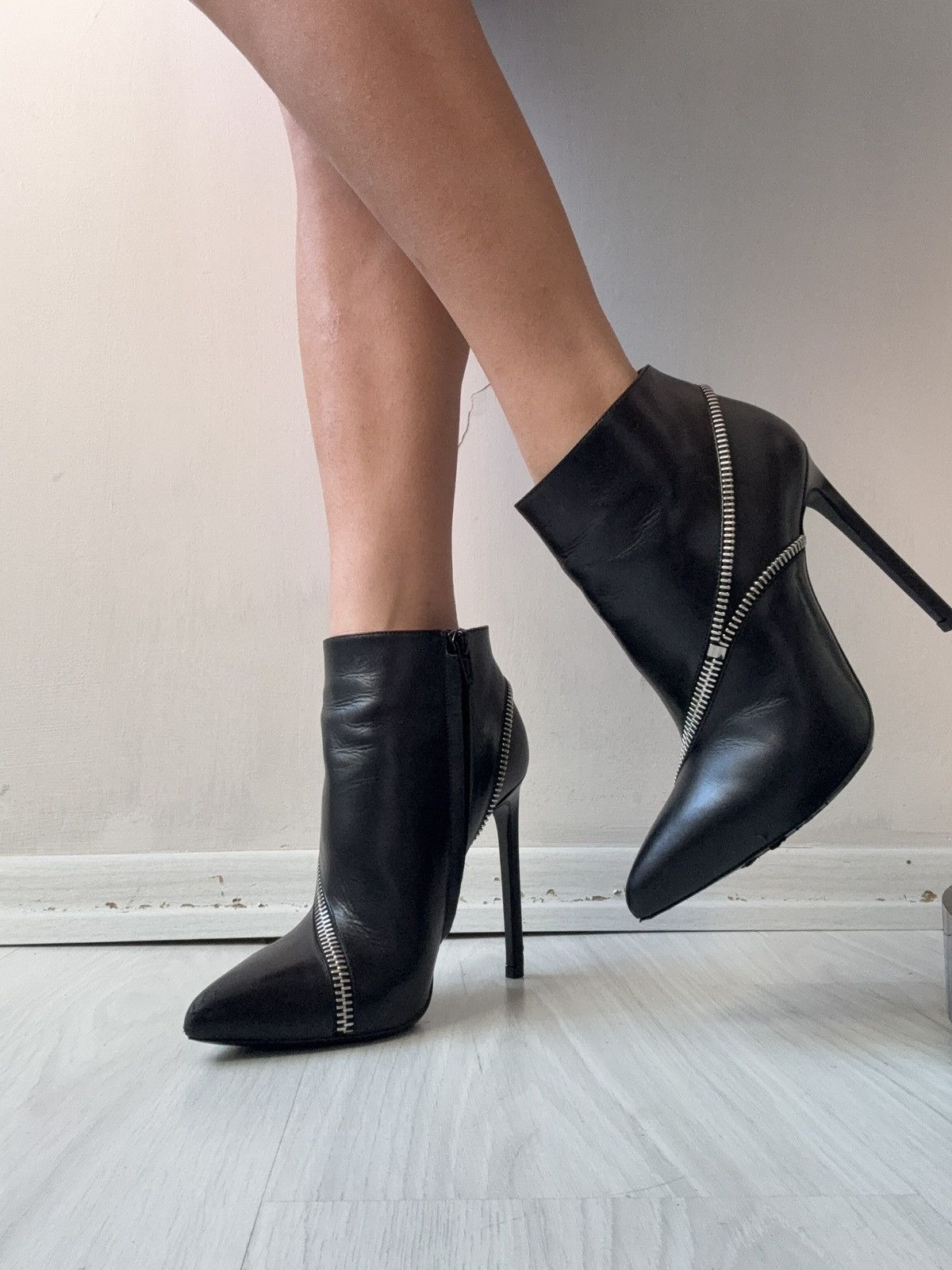 Yves Saint Laurent Yves Saint Laurent boots Size US 6.5 / IT 36.5 - 17 Thumbnail