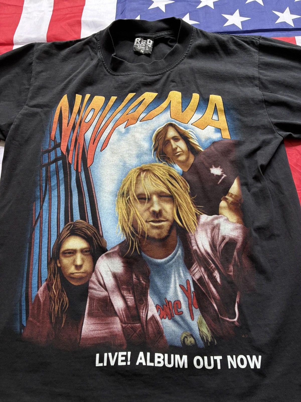 Nirvana 90s Nirvana Live! Album out now black band Tshirt Size US M / EU 48-50 / 2 - 3 Thumbnail