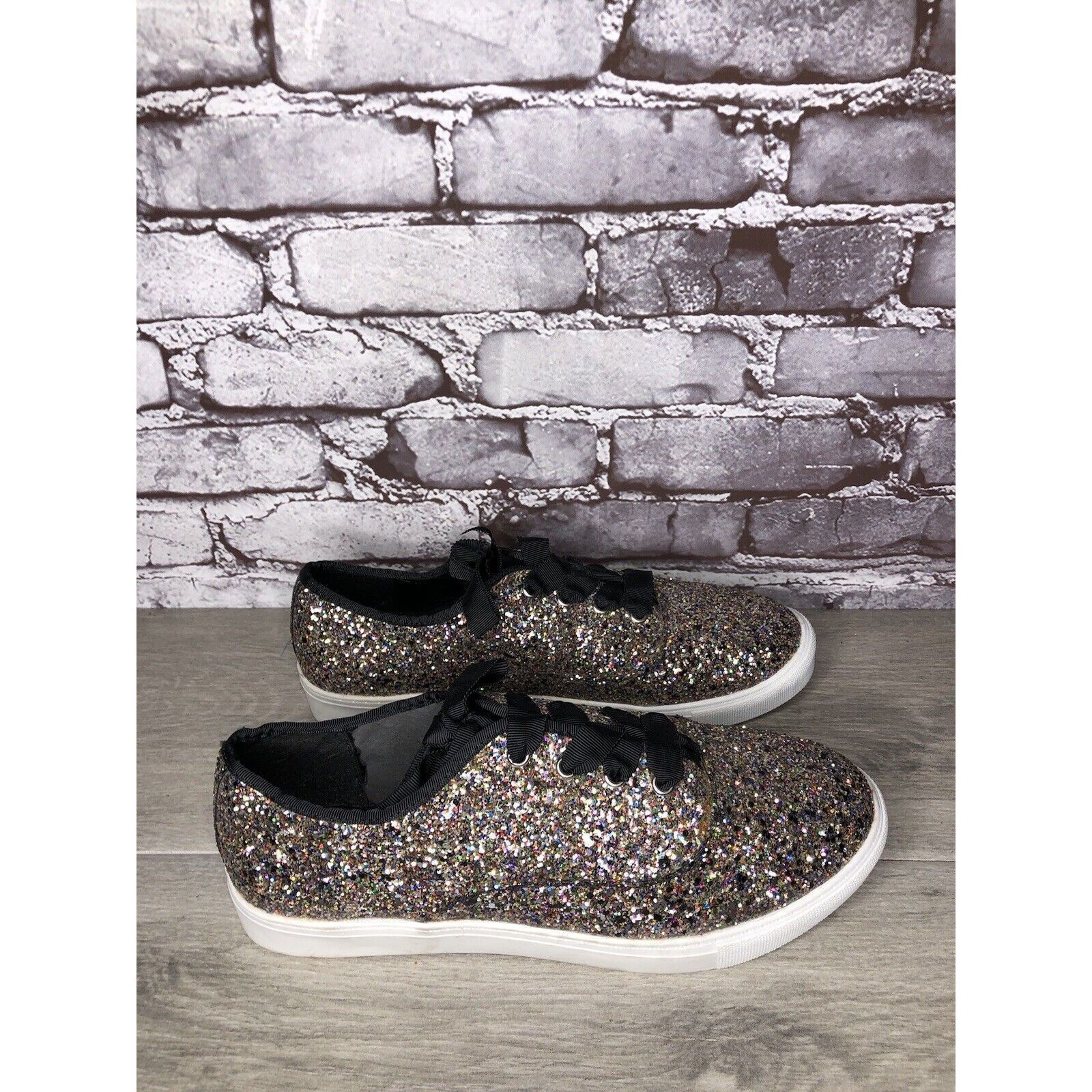 Other Torrid Colorful Glitter Lace Up Low Top Sneakers Shoes Women Size US 10 / IT 40 - 14 Thumbnail