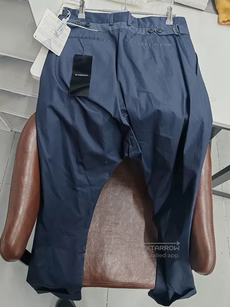 Givenchy Givenchy Casual Trousers Size US 32 / EU 48 - 2 Thumbnail