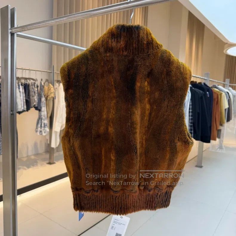 Hermes Hermes Gold Brown Lamb Fur Vest Size XXS / US 00 / IT 34 - 2 Thumbnail