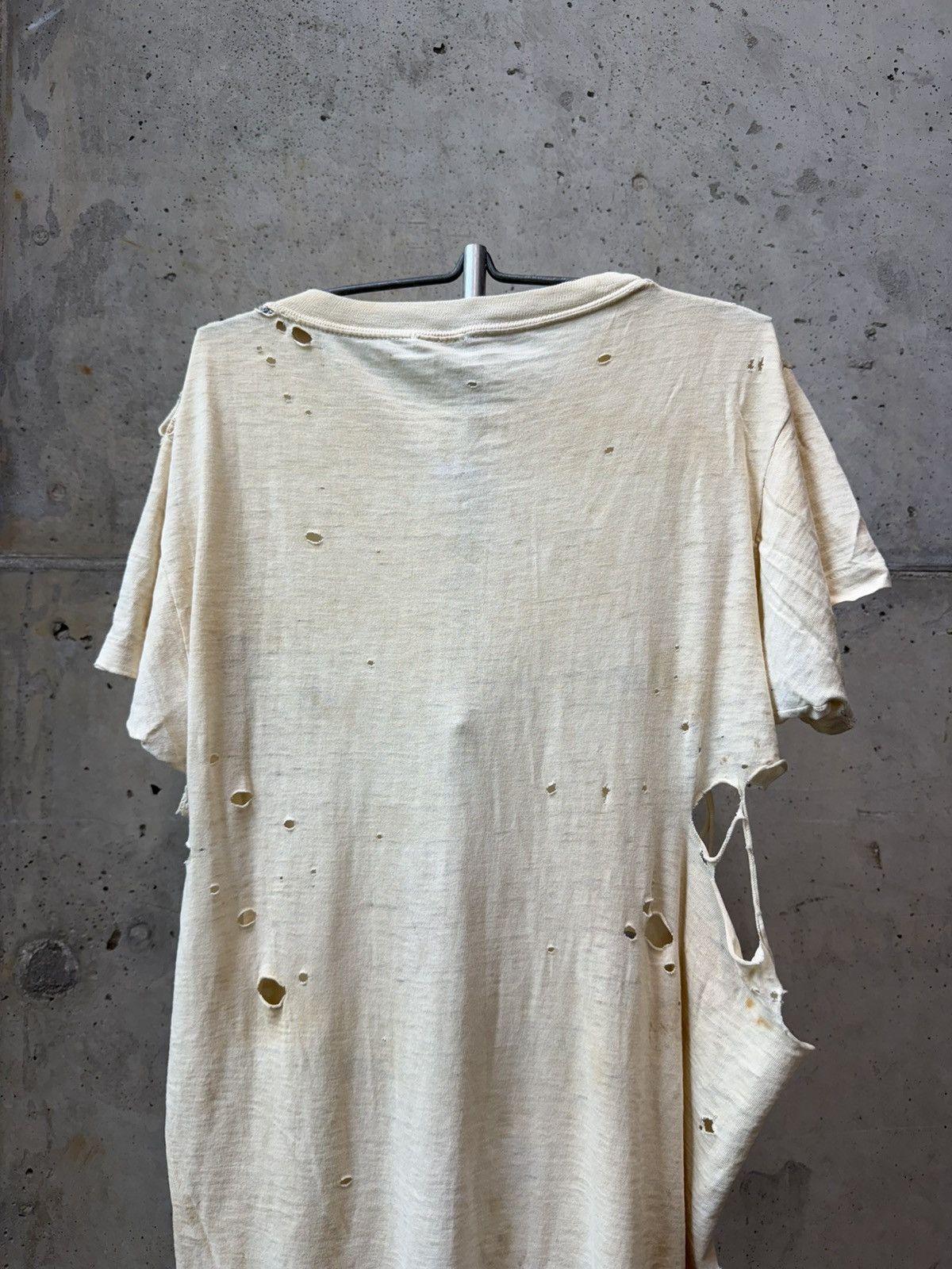 Vintage Thrashed Faded 1950s White T Shirt ERD Grunge Size US M / EU 48-50 / 2 - 4 Thumbnail