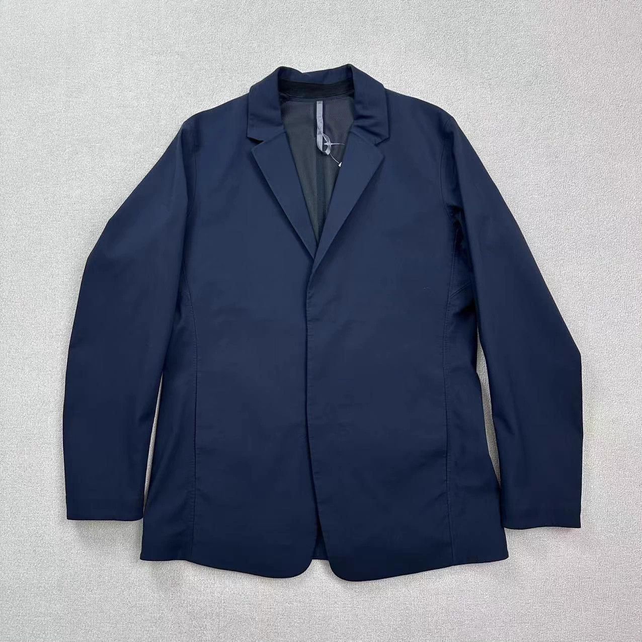 Arc'teryx ARC'TERYX Veilance M Near New Blazer Size 44S - 1 Thumbnail