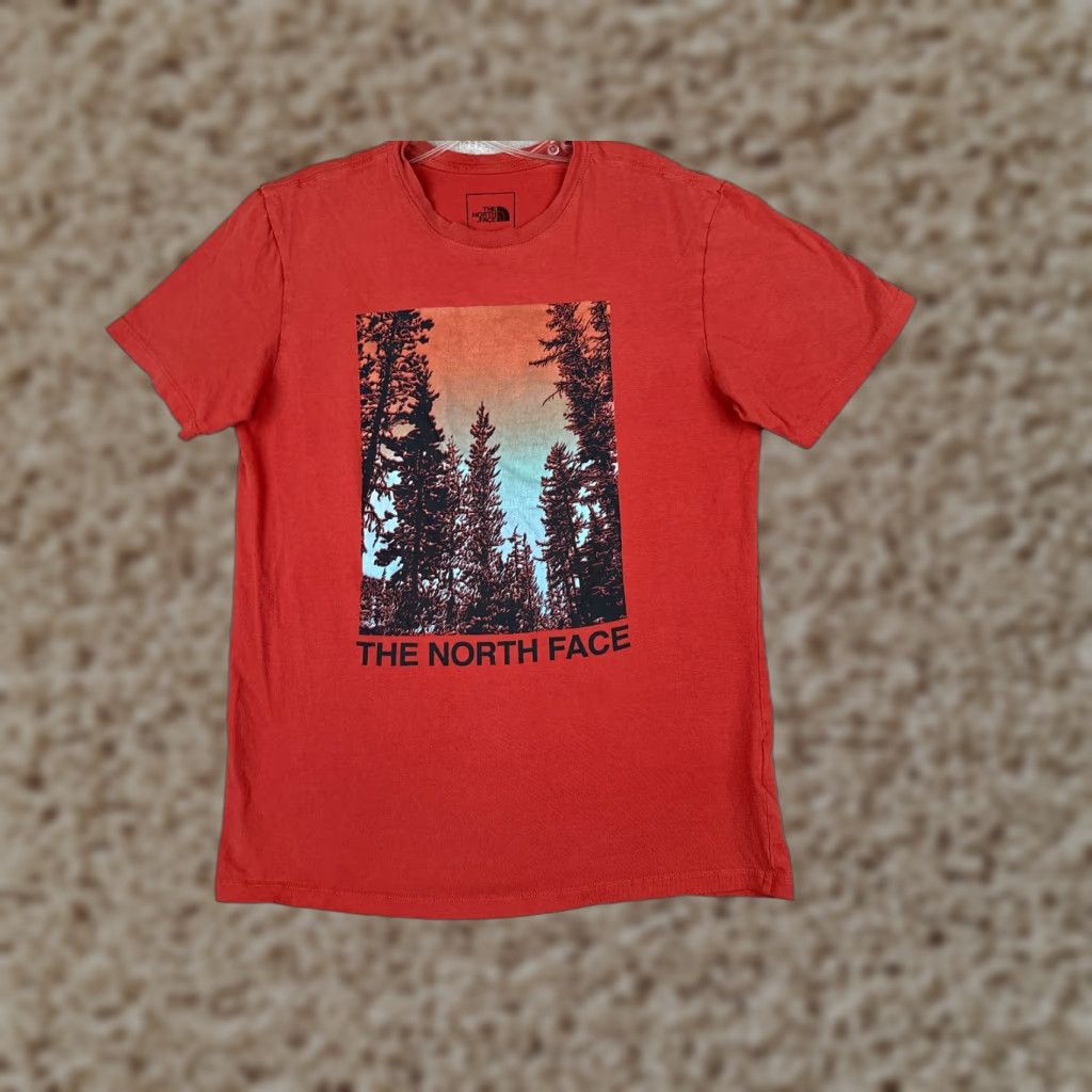 The North Face VINTAGE? No — The North Face Shirt Men Small Petite Red Crew Neck 100% Cotton Tree Logo READ Size US S / EU 44-46 / 1 - 1 Thumbnail