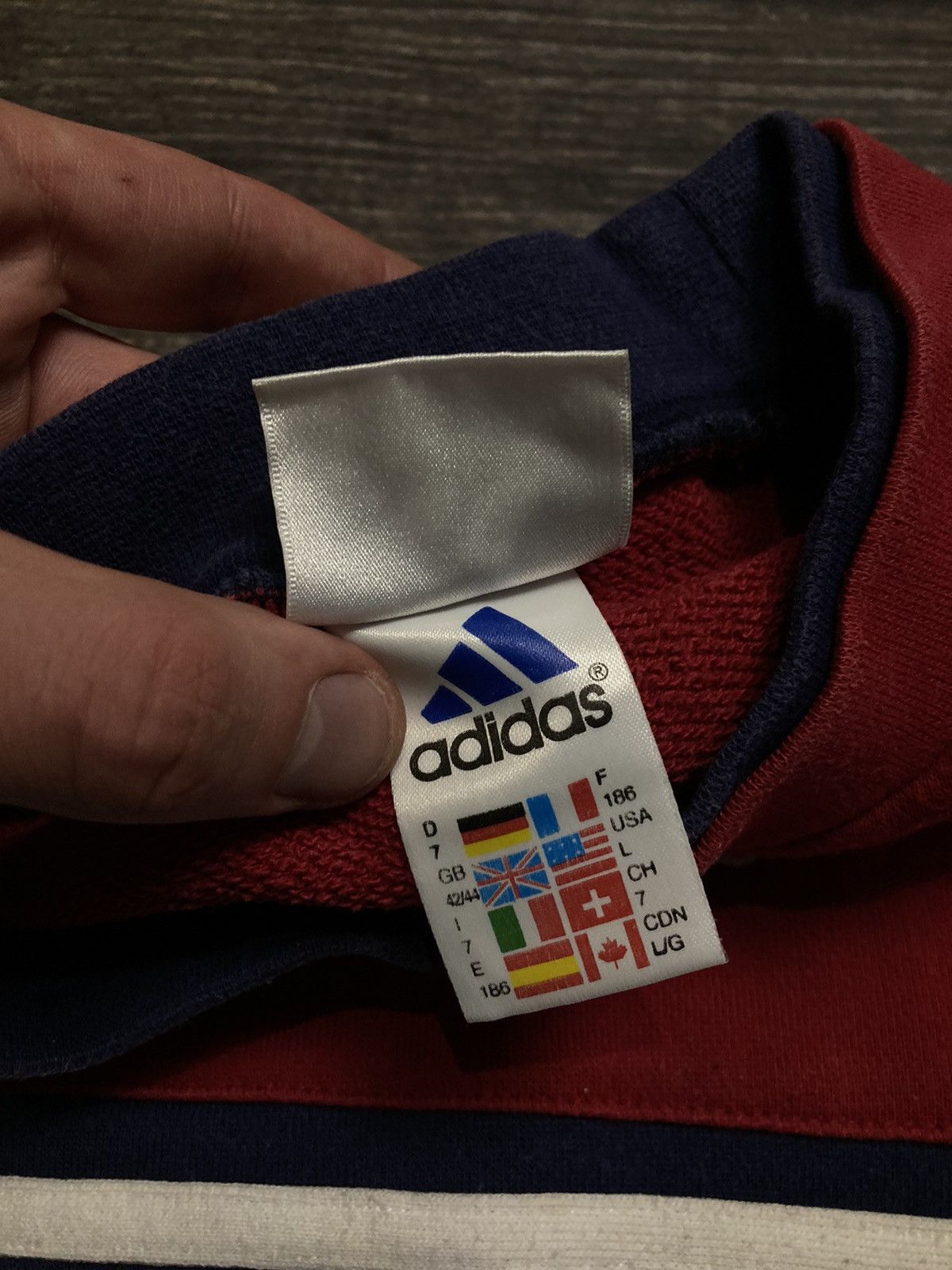 Adidas × Vintage Adidas center logo sweatshirt Size US L / EU 52-54 / 3 - 5 Thumbnail