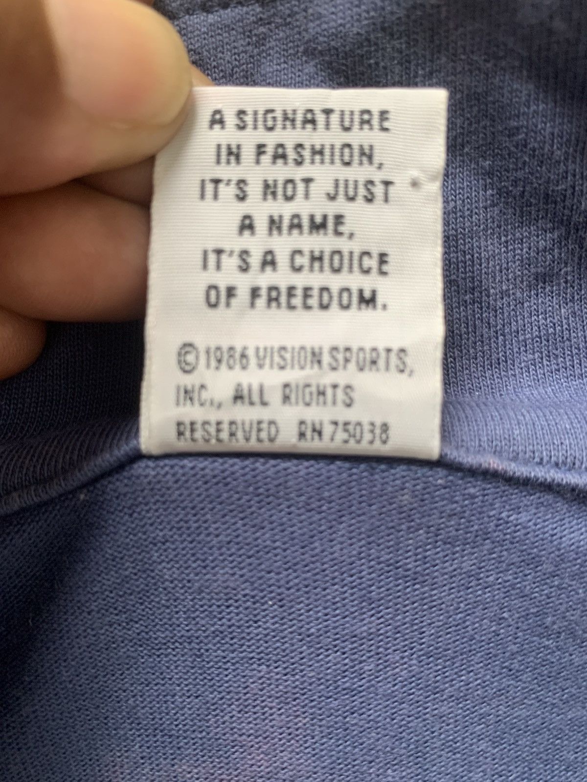 Vision Streetwear Rare Vision Streetwear Half Zipper Copyright 1986 Shirt Size US M / EU 48-50 / 2 - 20 Thumbnail
