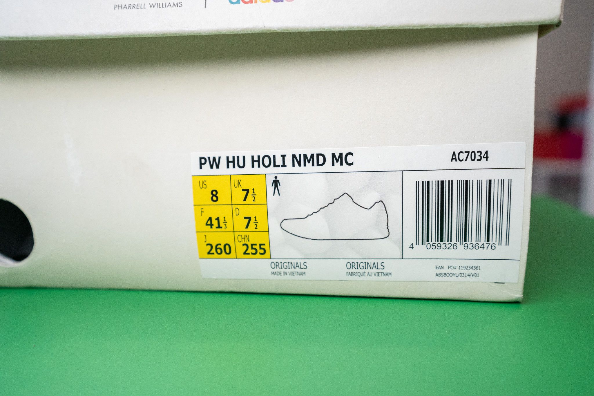 Adidas × Pharrell Adidas Human Race NMD Pharrell Holiday Festival Size US 8 / EU 41 - 7 Thumbnail