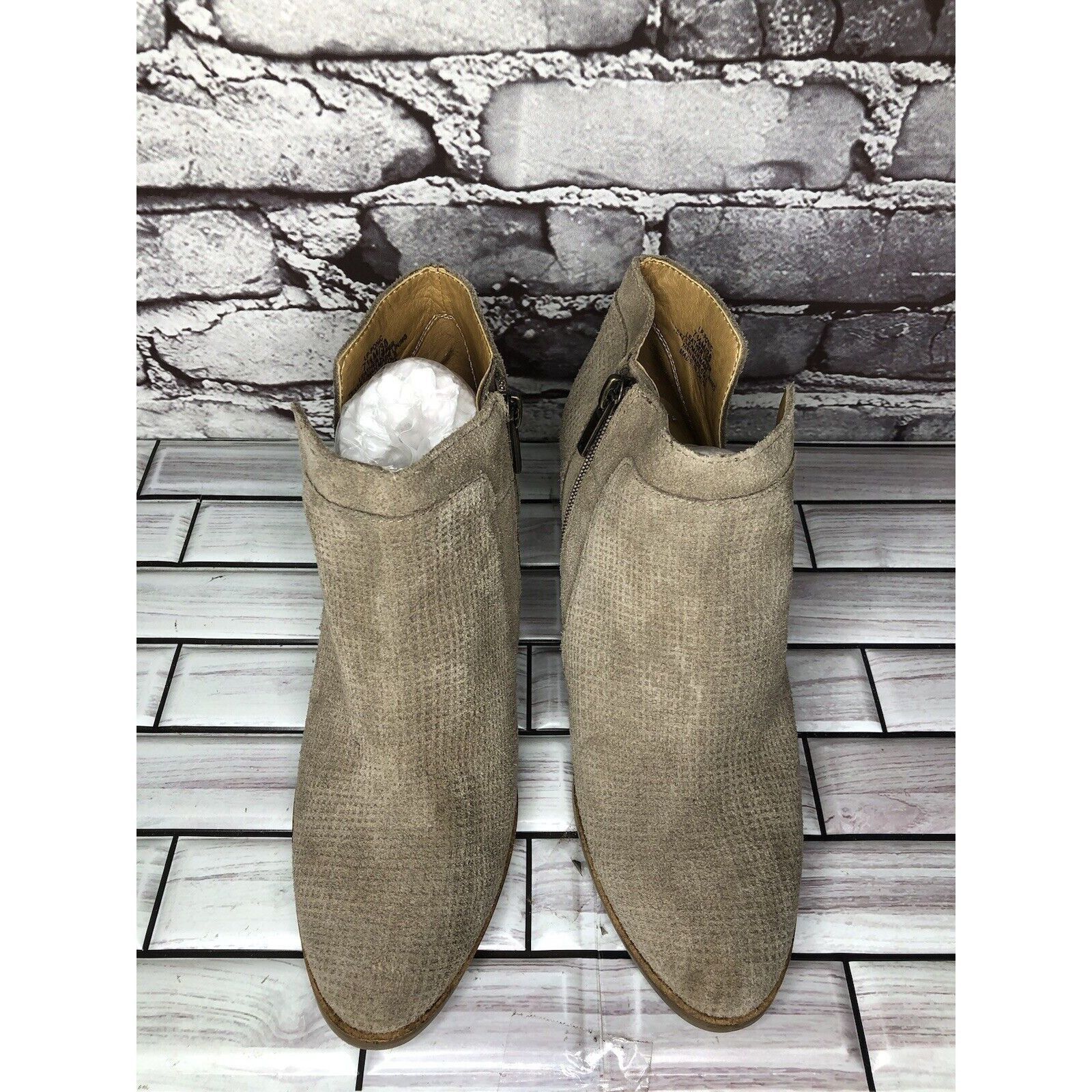 Lucky Brand Lucky Brand Ponic Taupe Tan Suede Cutout Block Heel Booties Size US 7.5 / IT 37.5 - 19 Thumbnail