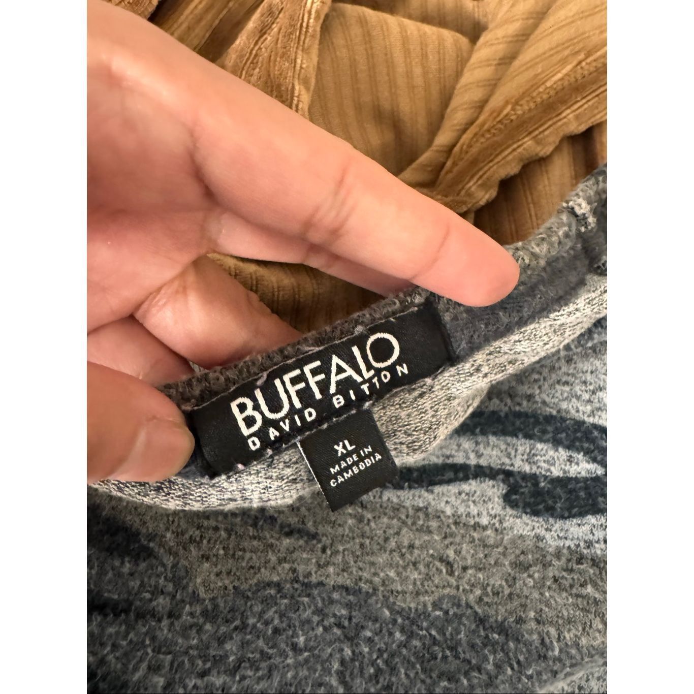 Buffalo David Bitton Buffalo David Bitton Gray Camo Lightweight Knit Sweater Wome Size L / US 10 / IT 46 - 6 Thumbnail