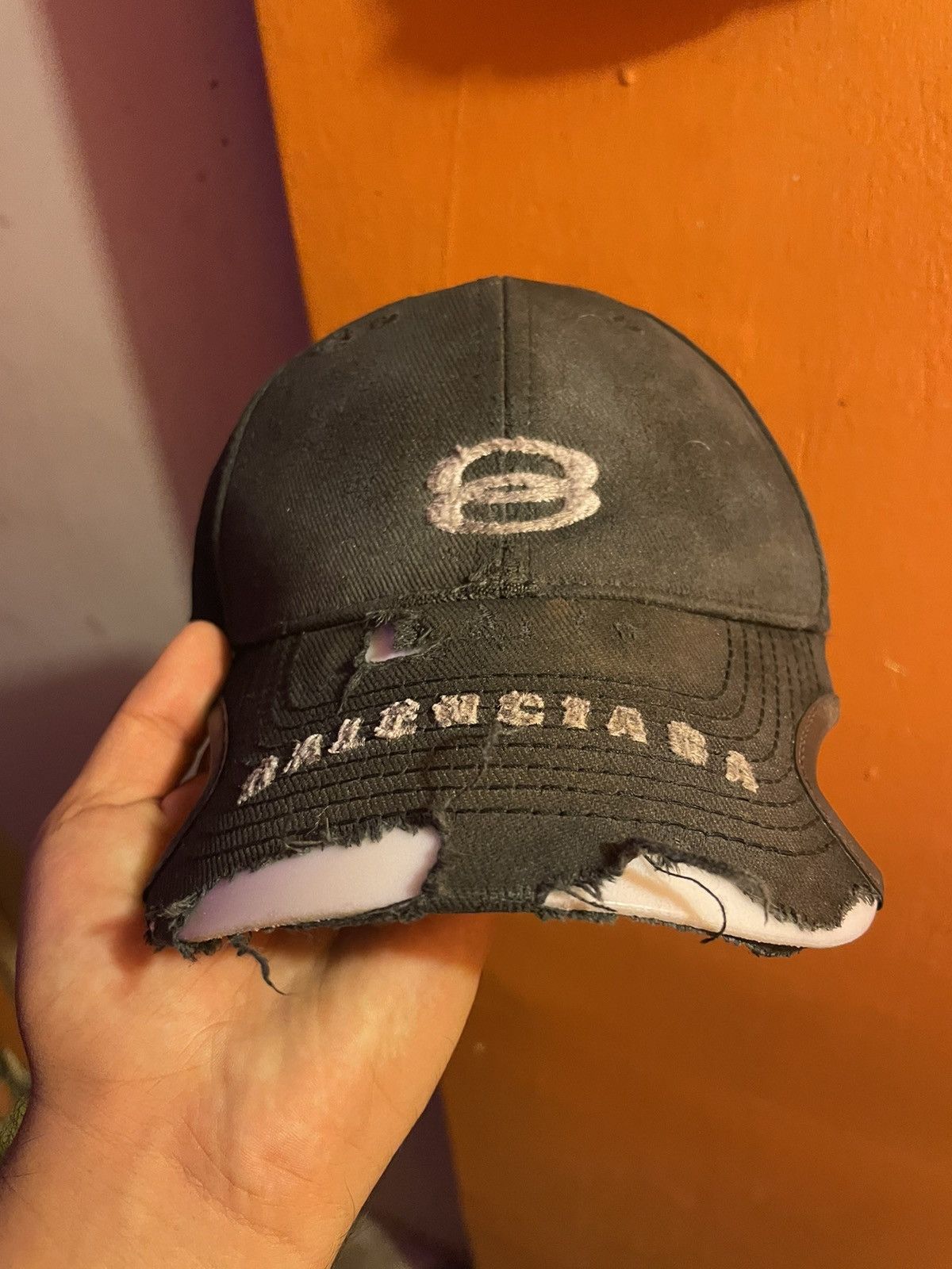 Balenciaga Balenciaga distrassed, talla osfa, segun marca talla L pe Size ONE SIZE - 1 Thumbnail