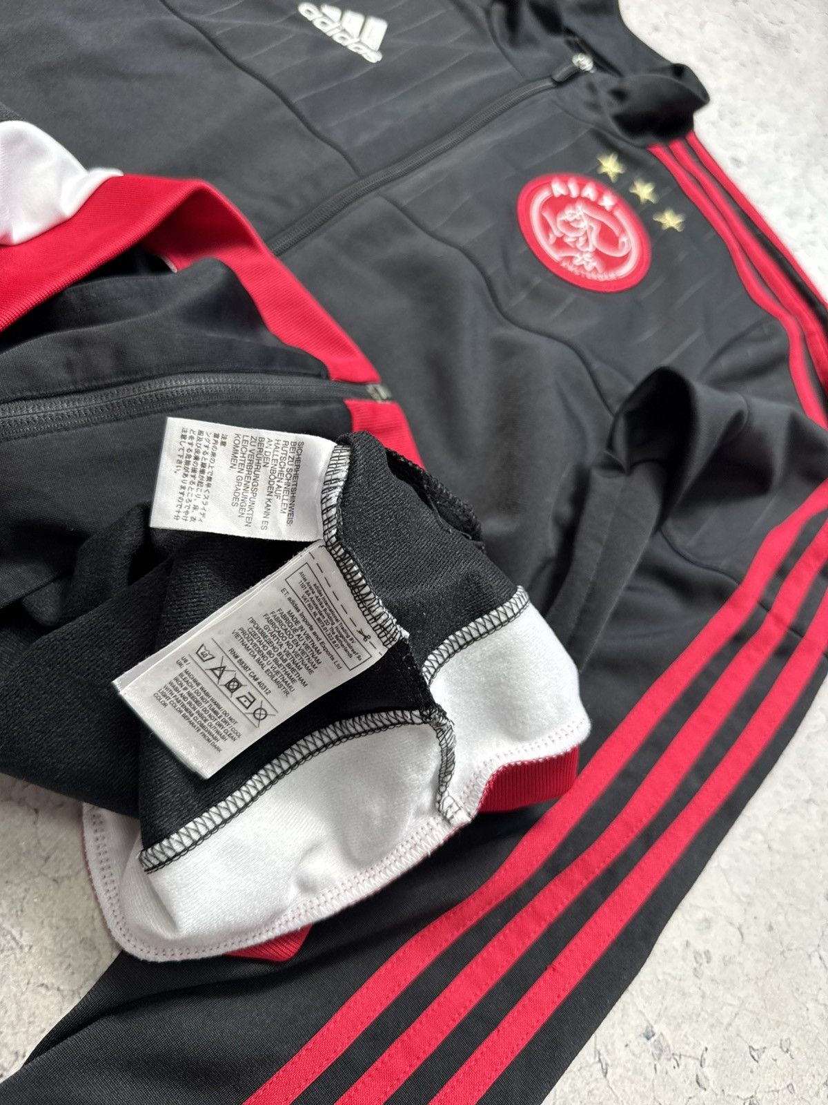 Adidas Adidas FC Ajax Amsterdam Vintage Football Track Suit Y2K Size US S / EU 44-46 / 1 - 9 Thumbnail