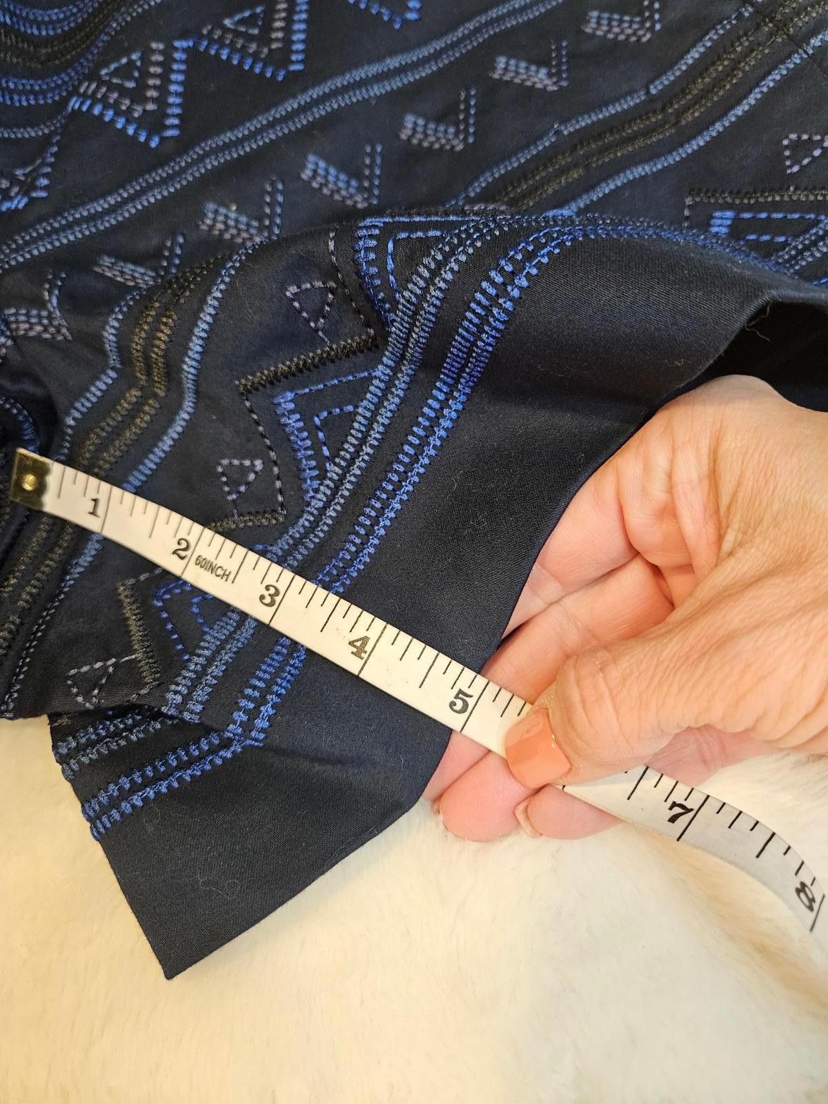 Designer WHBM Women's Blue Embroidered Patterned Shorts #528 Size 26" / US 2 / IT 38 - 7 Thumbnail