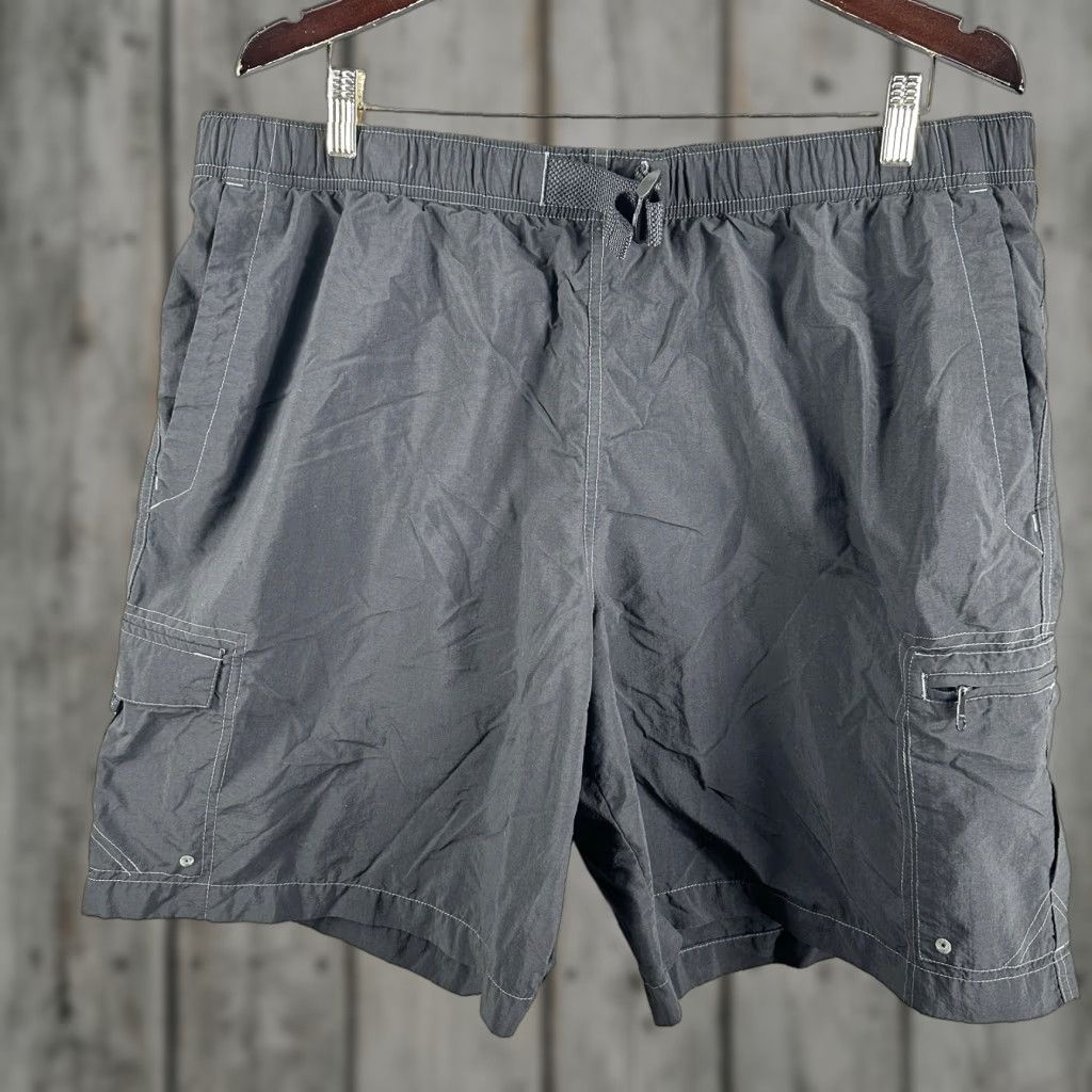 Vintage Columbia Mens XL Shorts Pull On Outdoor Cargo Pocket Black Lightweight Polyester Inseam 9in Classic Fit Size US 36 / EU 52 - 1 Thumbnail
