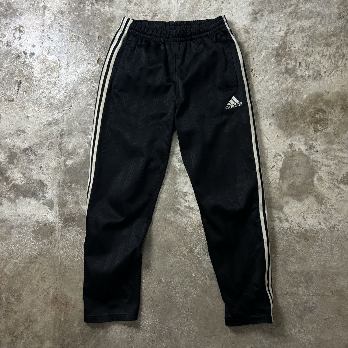 Adidas × Vintage VINTAGE ADIDAS TRACK PANTS Size US 34 / EU 50 - 4 Thumbnail