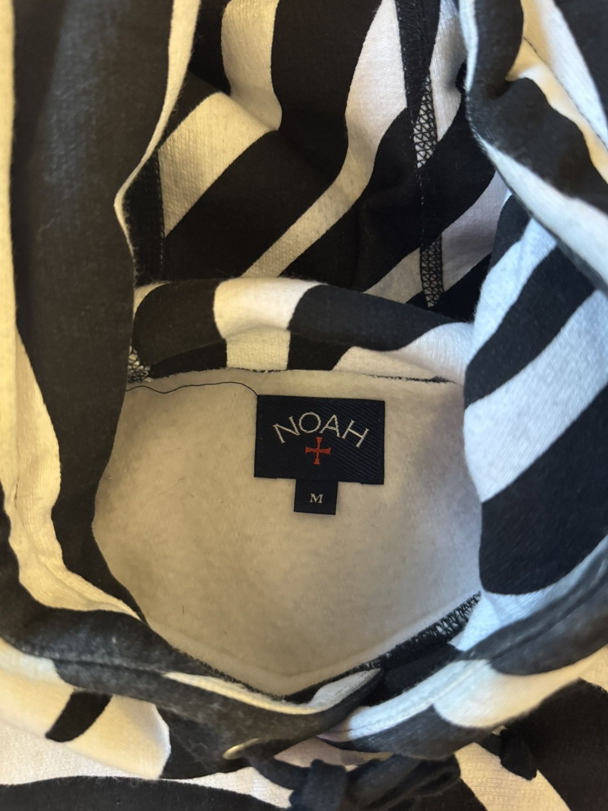 Noah Noah “Bad” Zebra Hoody size M Size US M / EU 48-50 / 2 - 4 Thumbnail