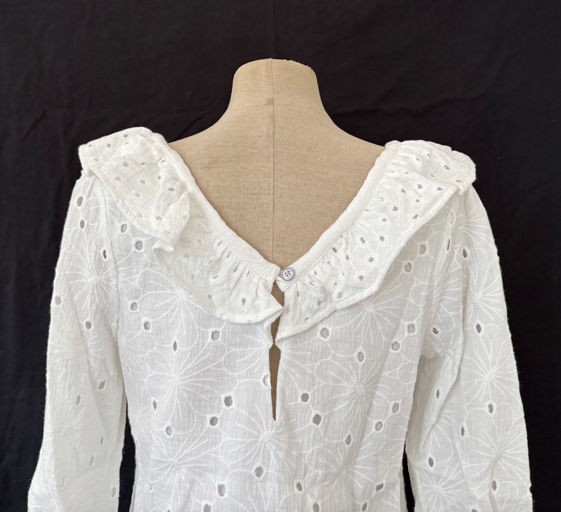 Paul Smith White Floral Eyelet Embroidery Top, Women's — image 6 of 6