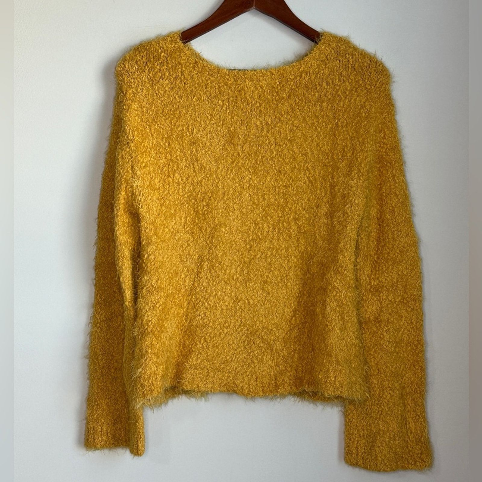 BB Dakota BB Dakota Debra Fuzzy Yellow Pullover Sweater Size Large Size L / US 10 / IT 46 - 3 Thumbnail
