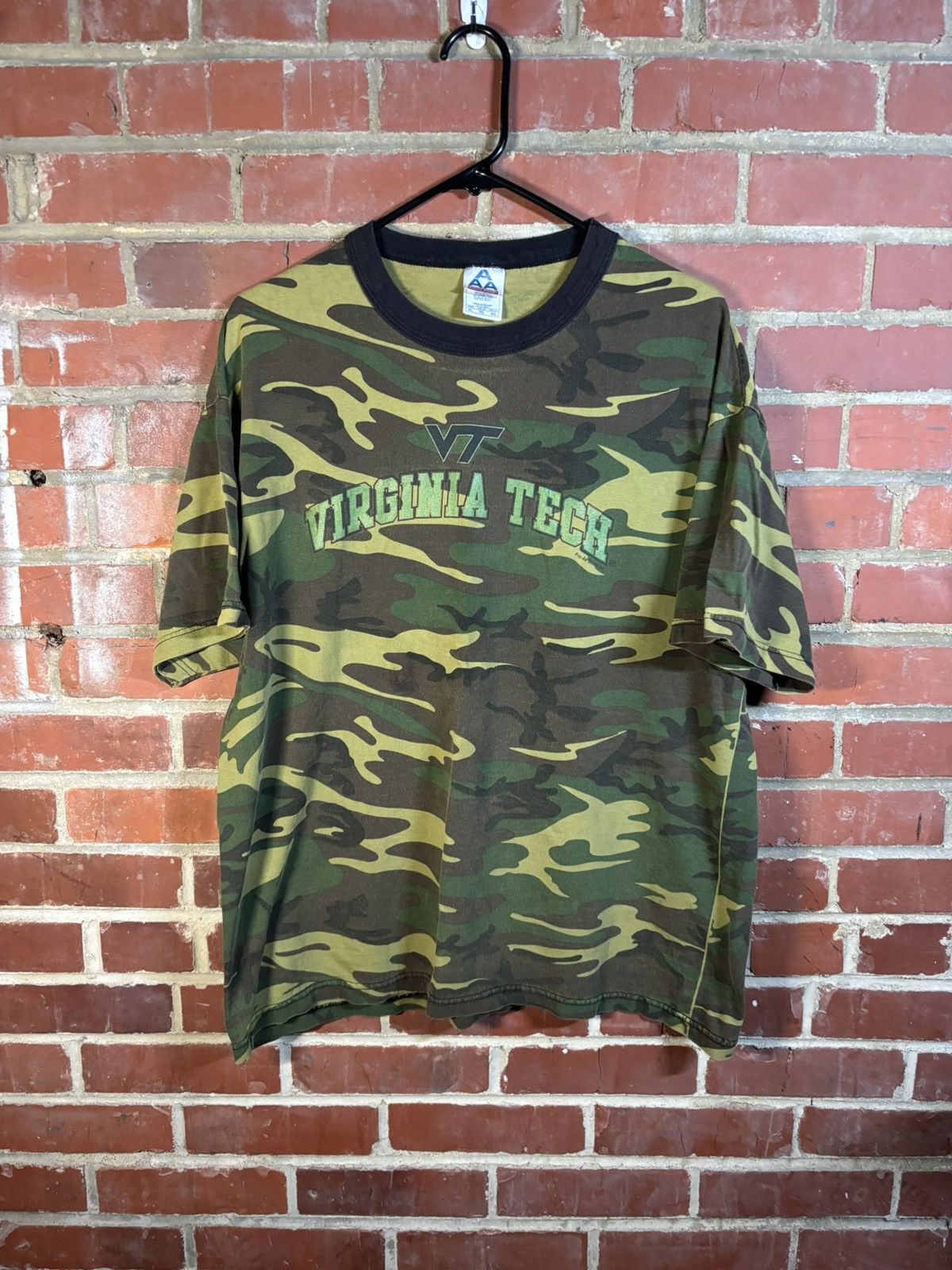 Alstyle Vintage Y2k Virginia Tech Hookies Shirt College NCAA Camo XL Size US XL / EU 56 / 4 - 1 Thumbnail