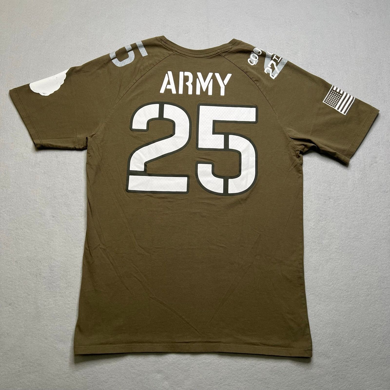 Nike Nike Army Football Army Black Knights Rivalry T Shirt L Size US L / EU 52-54 / 3 - 7 Thumbnail