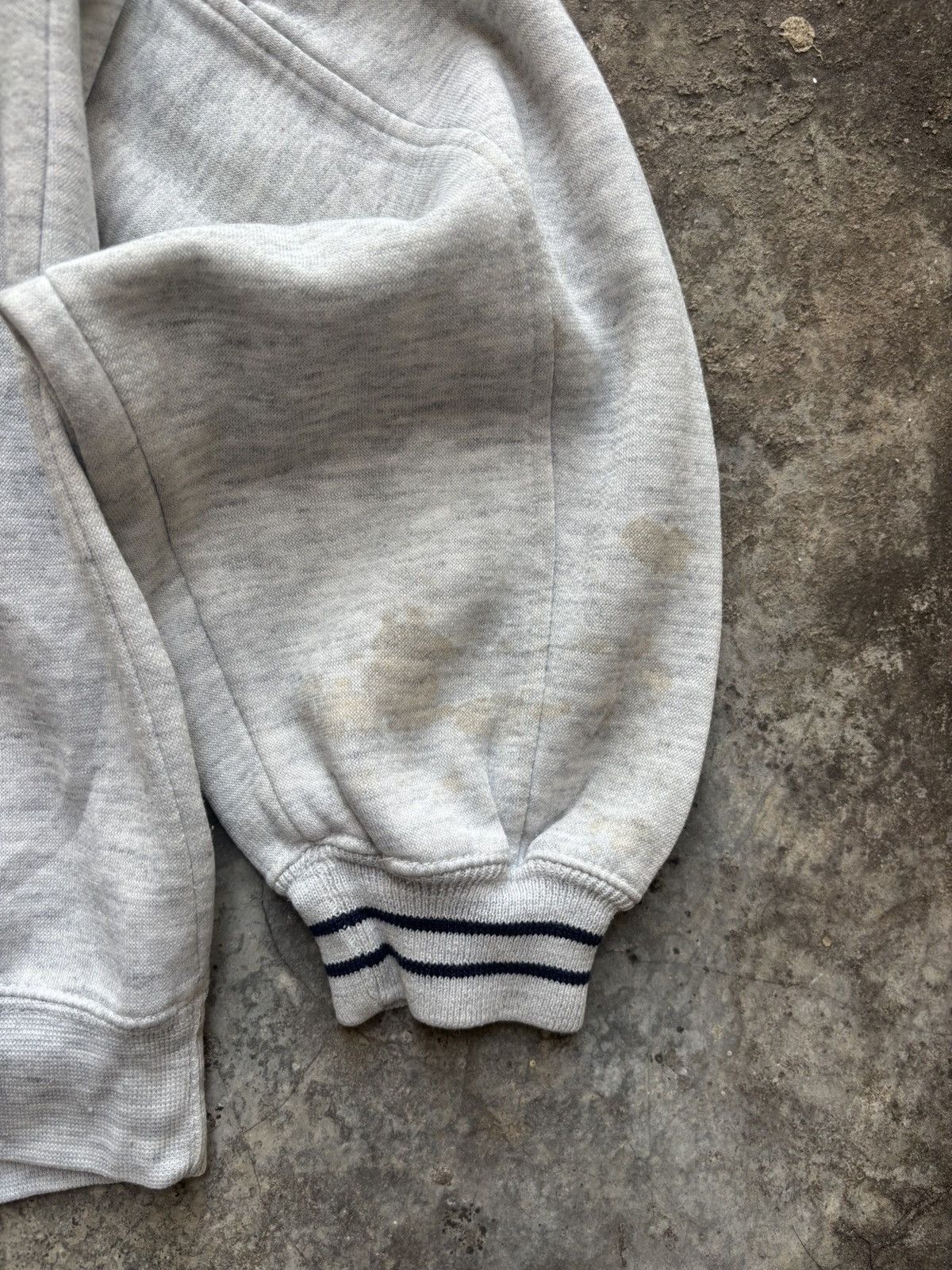 Disney × Mickey Mouse × Vintage Vintage Mickey Mouse Sweatshirt Size US L / EU 52-54 / 3 - 5 Thumbnail