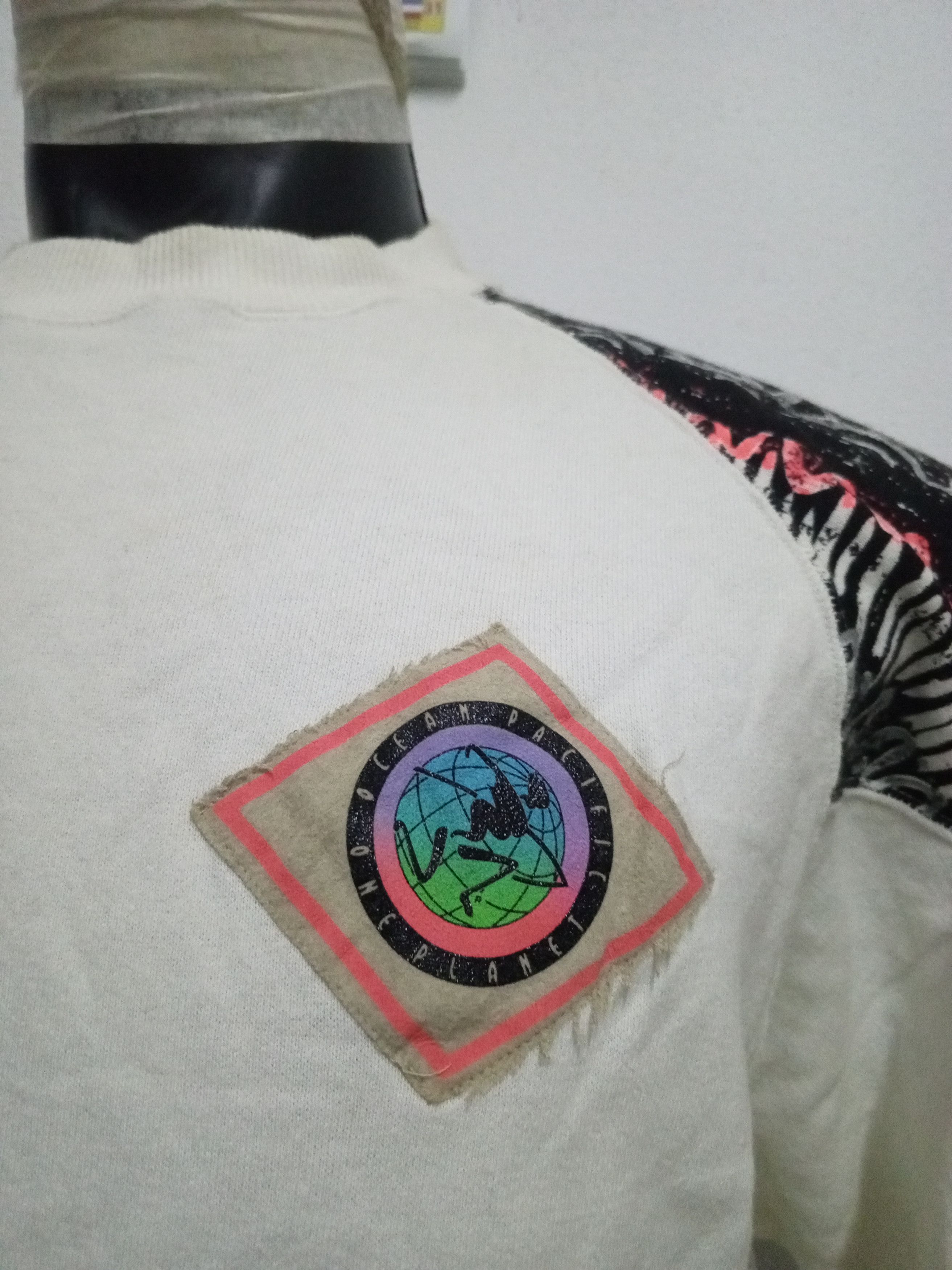 Ocean Pacific OCEAN PACIFIC BEAUTIFUL DESIGN SWEATSHIRT Size US L / EU 52-54 / 3 - 8 Thumbnail