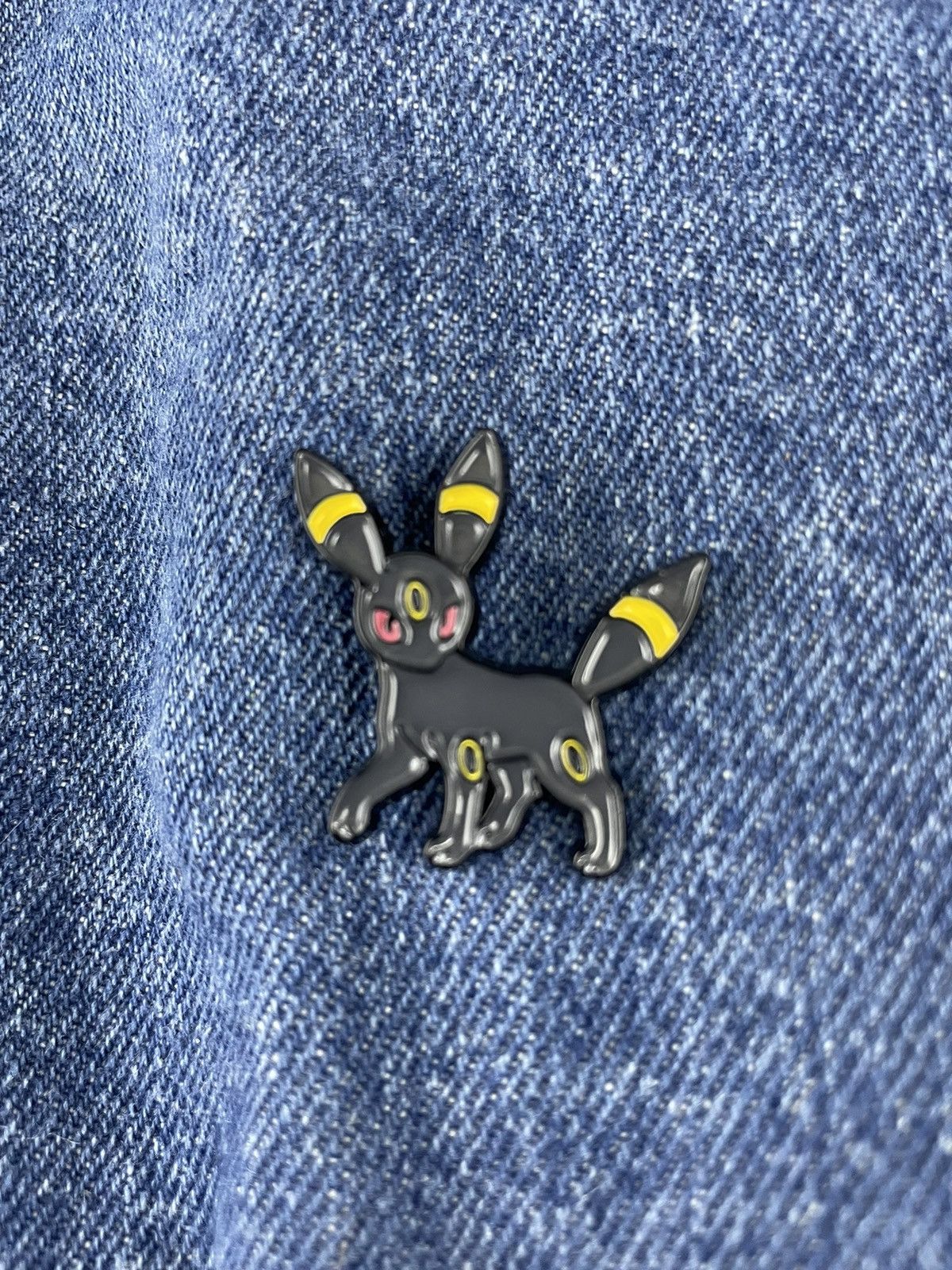 Other Umbreon Enamel Pin Size ONE SIZE - 1 Thumbnail