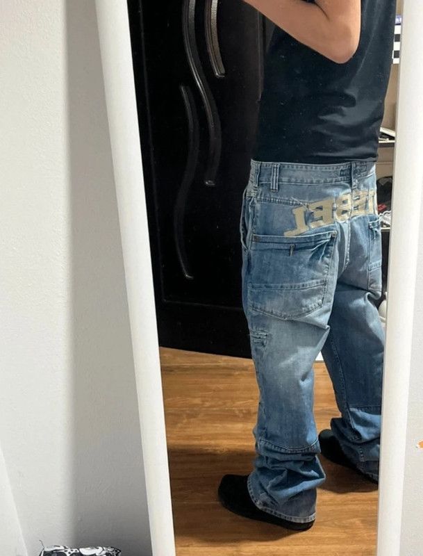 Diesel Vintage Diesel jeans with back decal Size US 36 / EU 52 - 2 Thumbnail