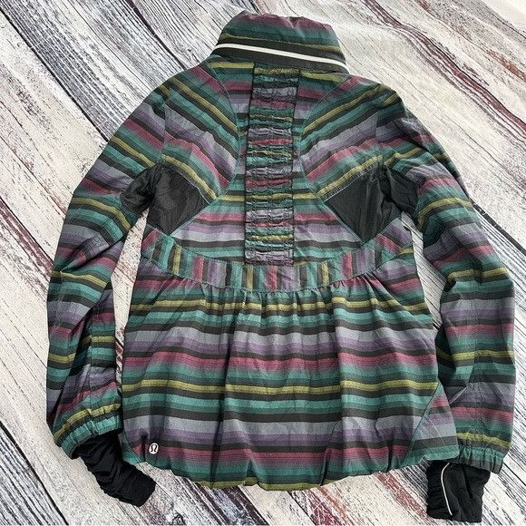 Lululemon Lululemon Run Hustle Jacket in Multi Poncho Stripe Hooded Ja Size M / US 6-8 / IT 42-44 - 5 Thumbnail