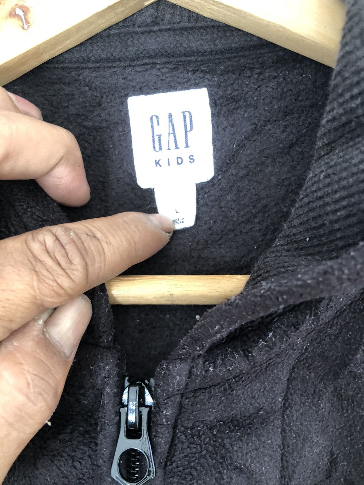 Gap × Japanese Brand Vintage Y2K Gap kids Super black Hoodie Size US S / EU 44-46 / 1 - 3 Thumbnail