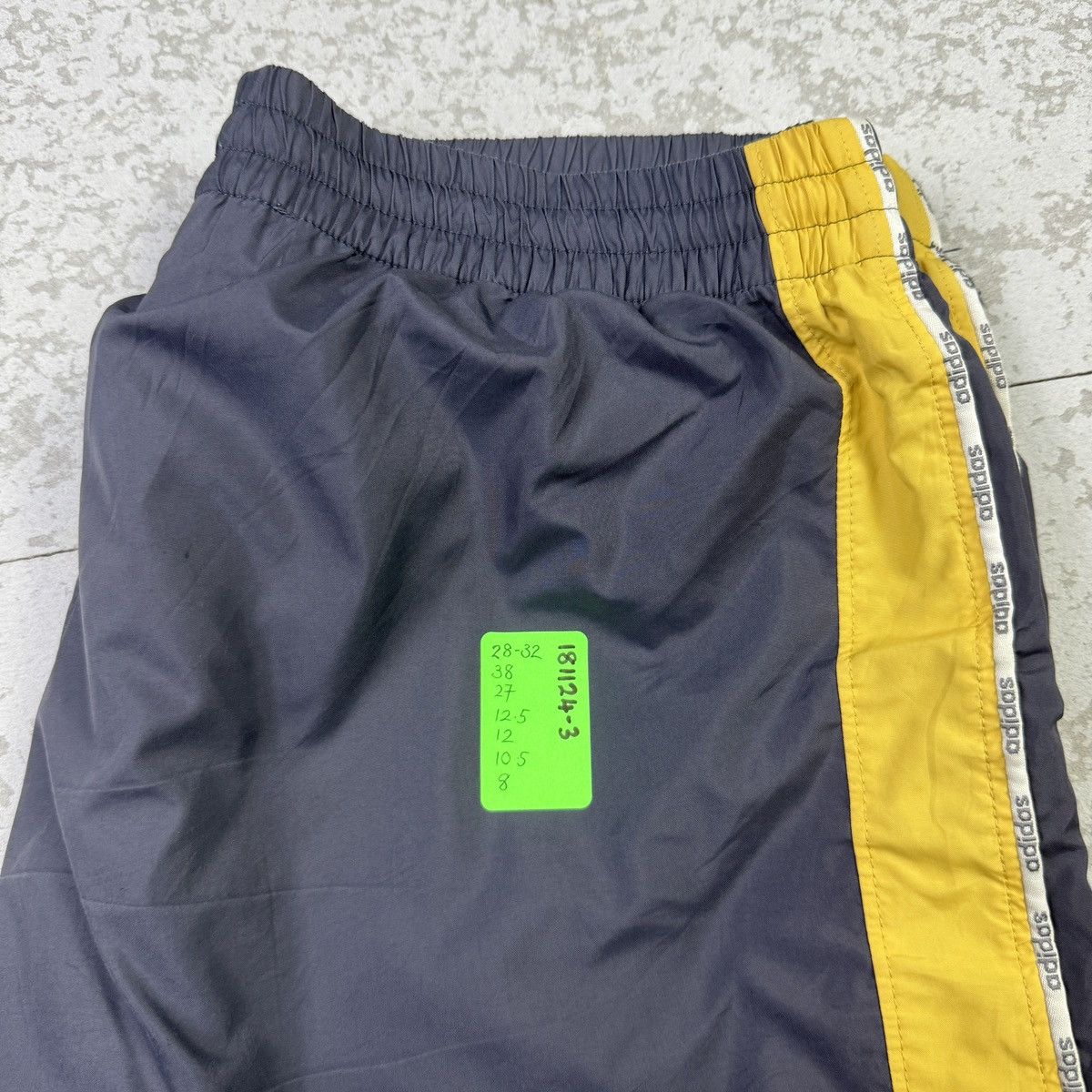 Adidas × Vintage Vintage Adidas Y2K Track Bottom Drill Size US 32 / EU 48 - 9 Thumbnail