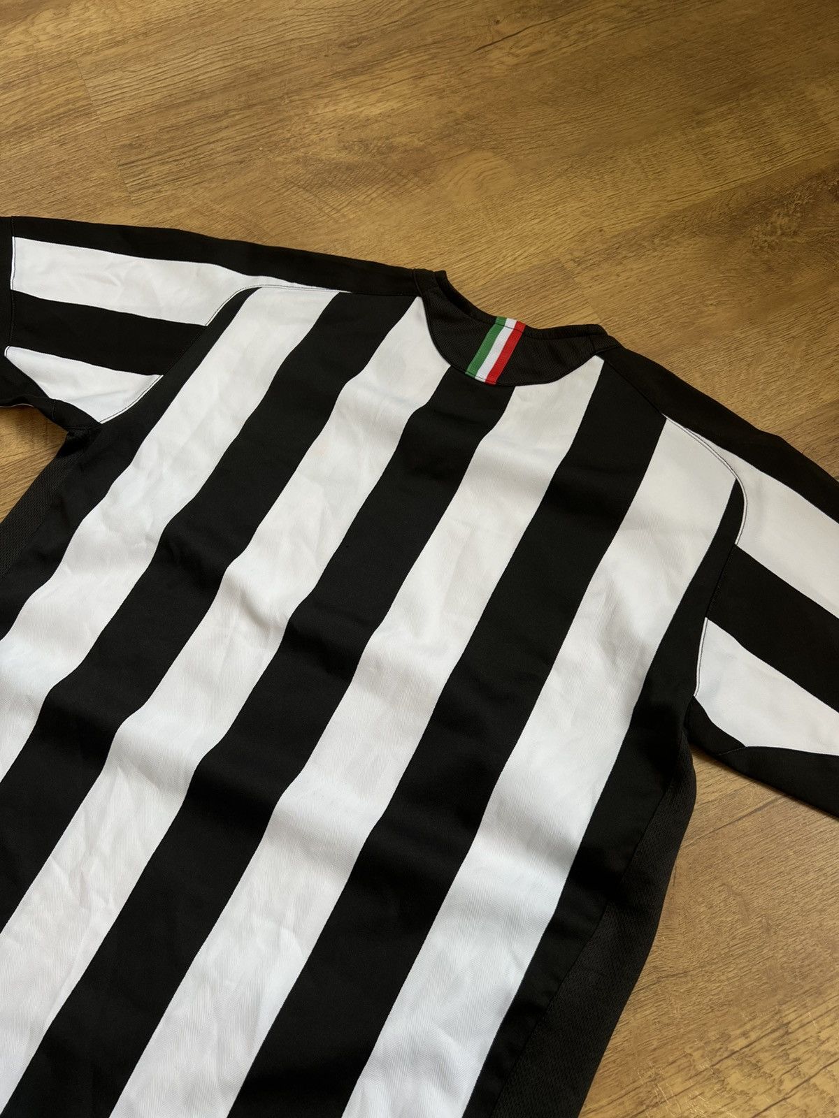 Nike Juventus jersey VINTAGE RARE Tamoil bloke Soccer XS Size US XS / EU 42 / 0 - 6 Thumbnail