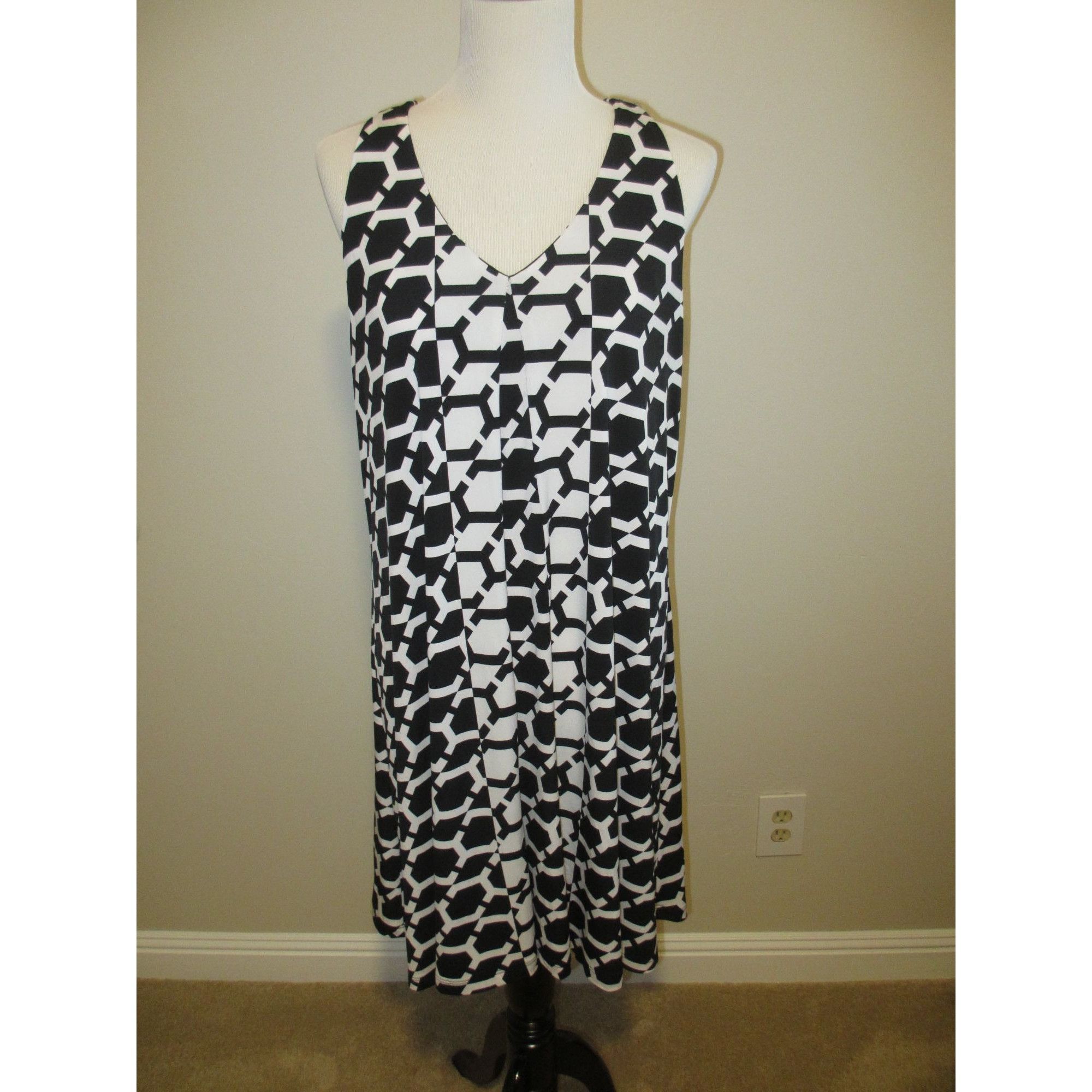 Worthington Worthington Black & White Geometric Pattern Sleeveless A-Lin Size XL / US 12-14 / IT 48-50 - 1 Thumbnail