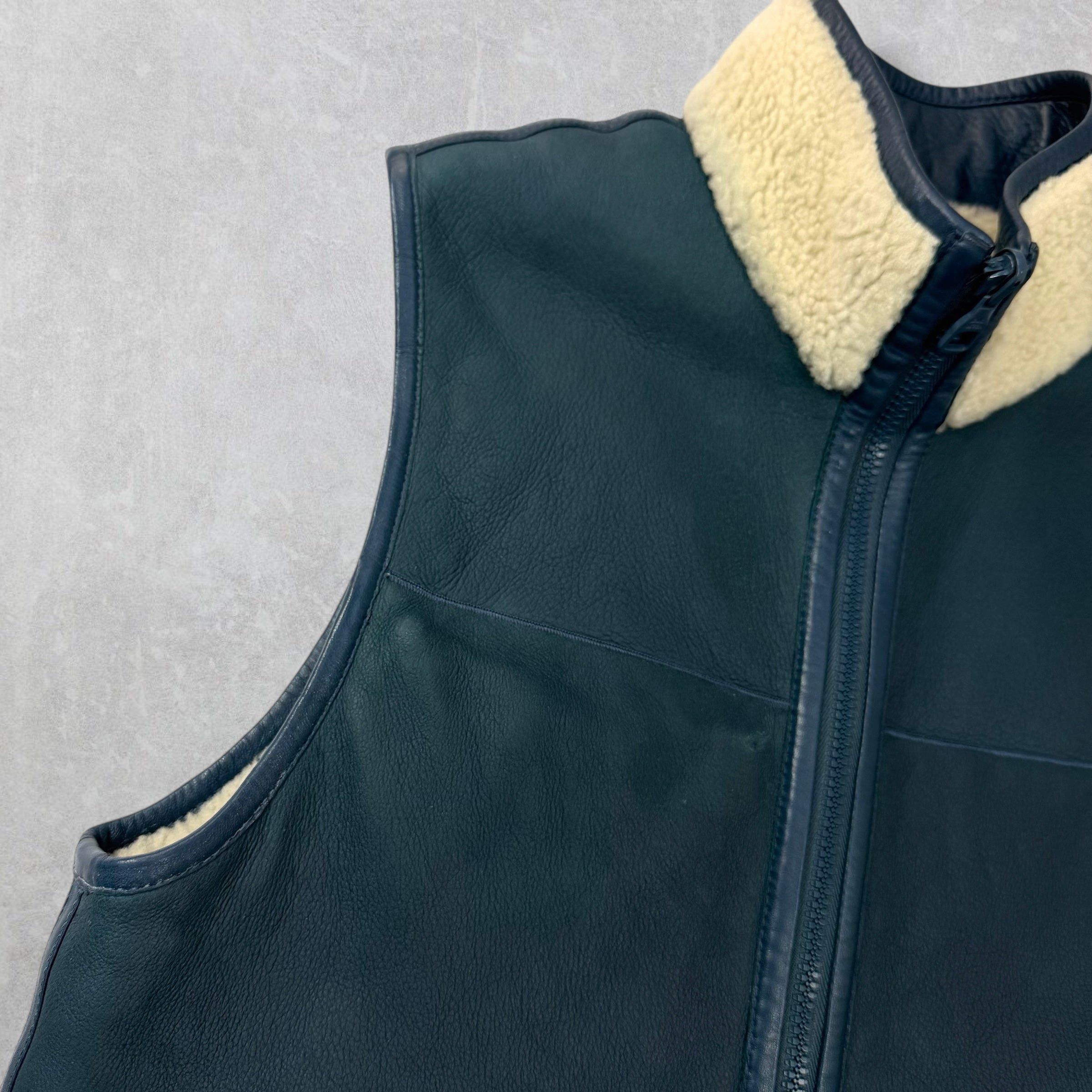 Louis Vuitton Louis Vuitton Reversible Shearling Gilet 46 (S) Size US S / EU 44-46 / 1 - 6 Thumbnail
