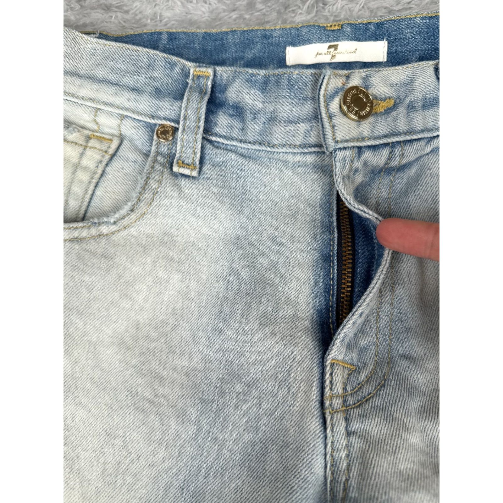 7 For All Mankind 7 For All Mankind Jeans Womens 28 Blue Denim Relaxed Skinny Bleached 28x29 28 Inseam 5-Pocket Logo Embroidered Distressed Comfort Stretch Size 28" / US 6 / IT 42 - 5 Thumbnail
