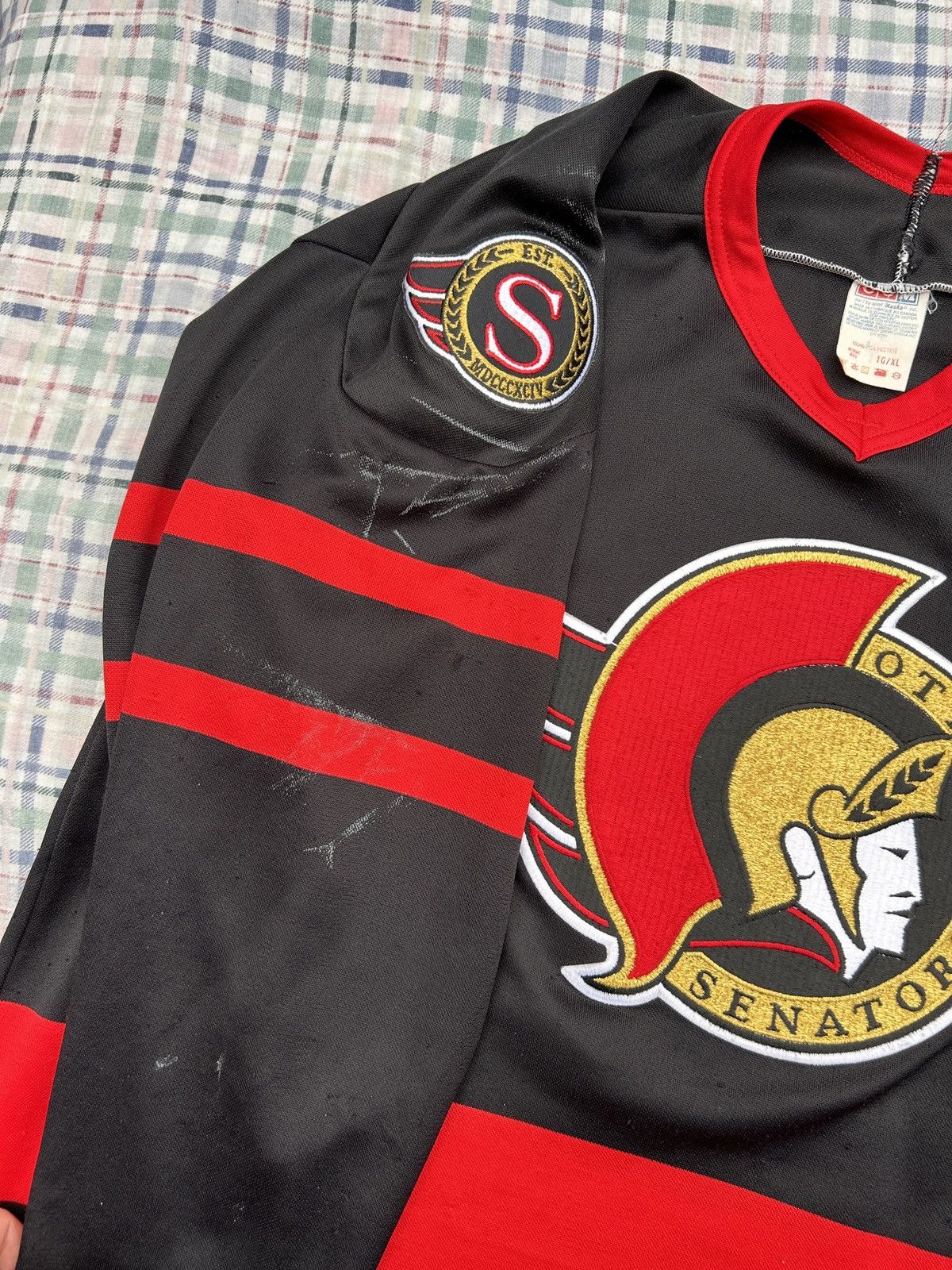 Ccm × NHL × Vintage Vintage CCM Ottawa Senators NHL Jersey Size US XL / EU 56 / 4 - 6 Thumbnail