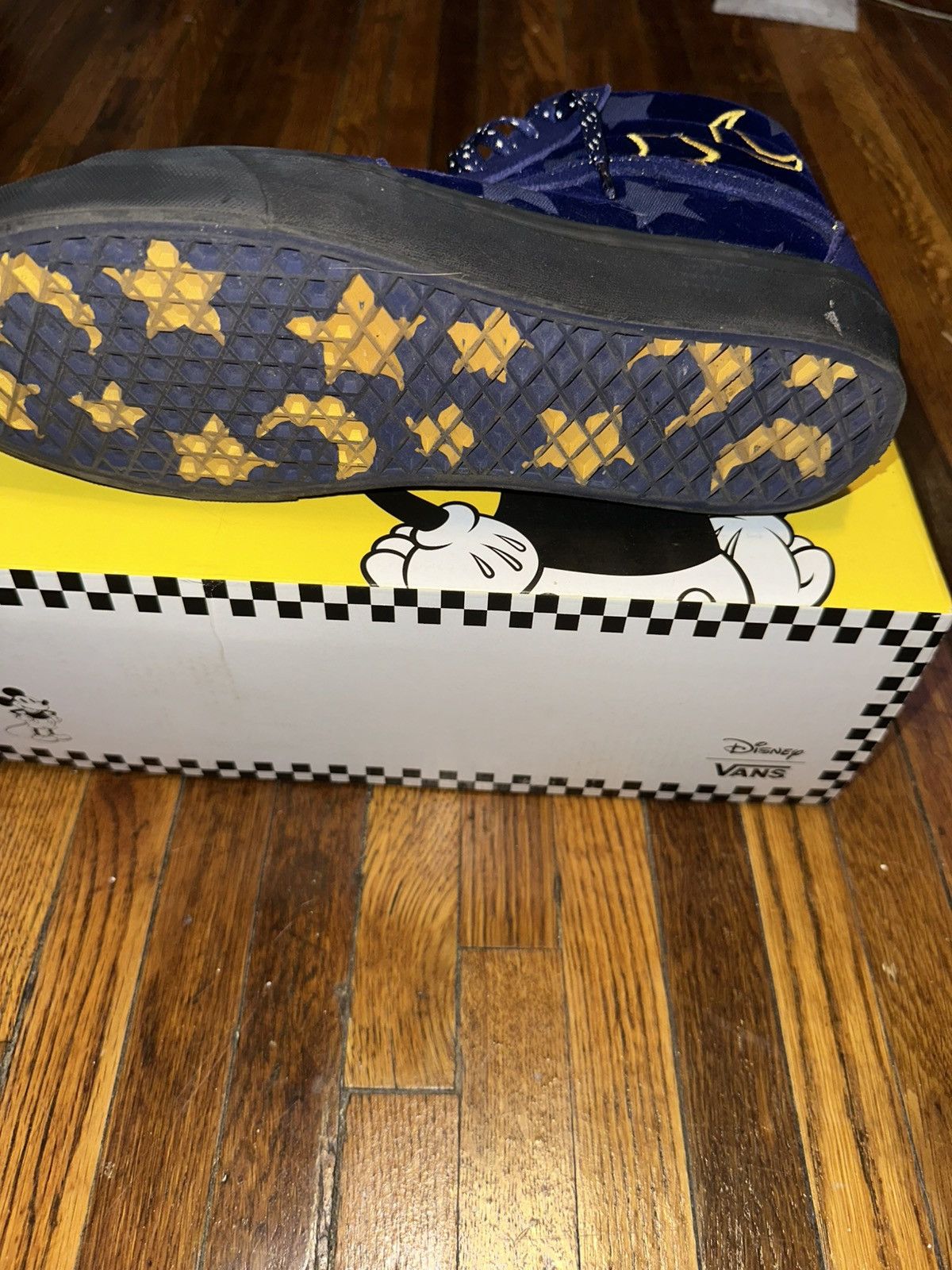 Vans Vans Skate 8 Disney collab Size US 10.5 / EU 43-44 - 6 Thumbnail